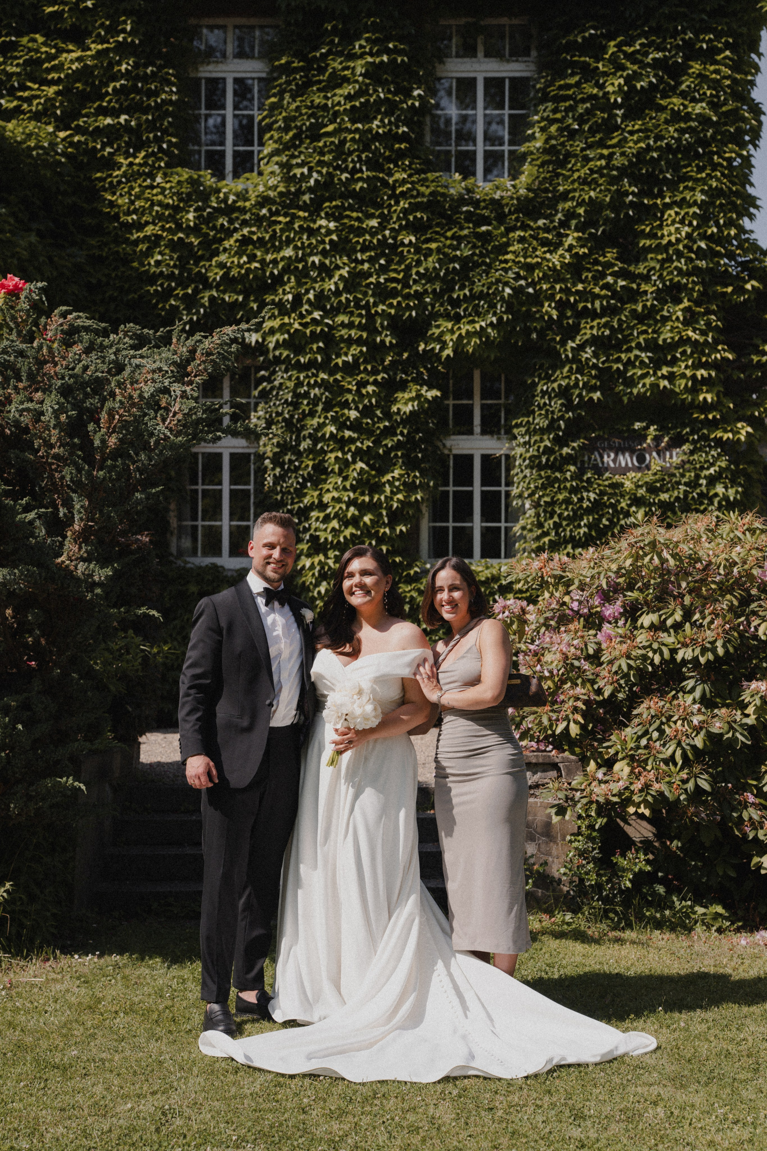 Jessica & Felix I Gesellschaft Harmonie Bochum. Hochzeitsfotografin Bochum | Halyna Reiche Fotografie NRW