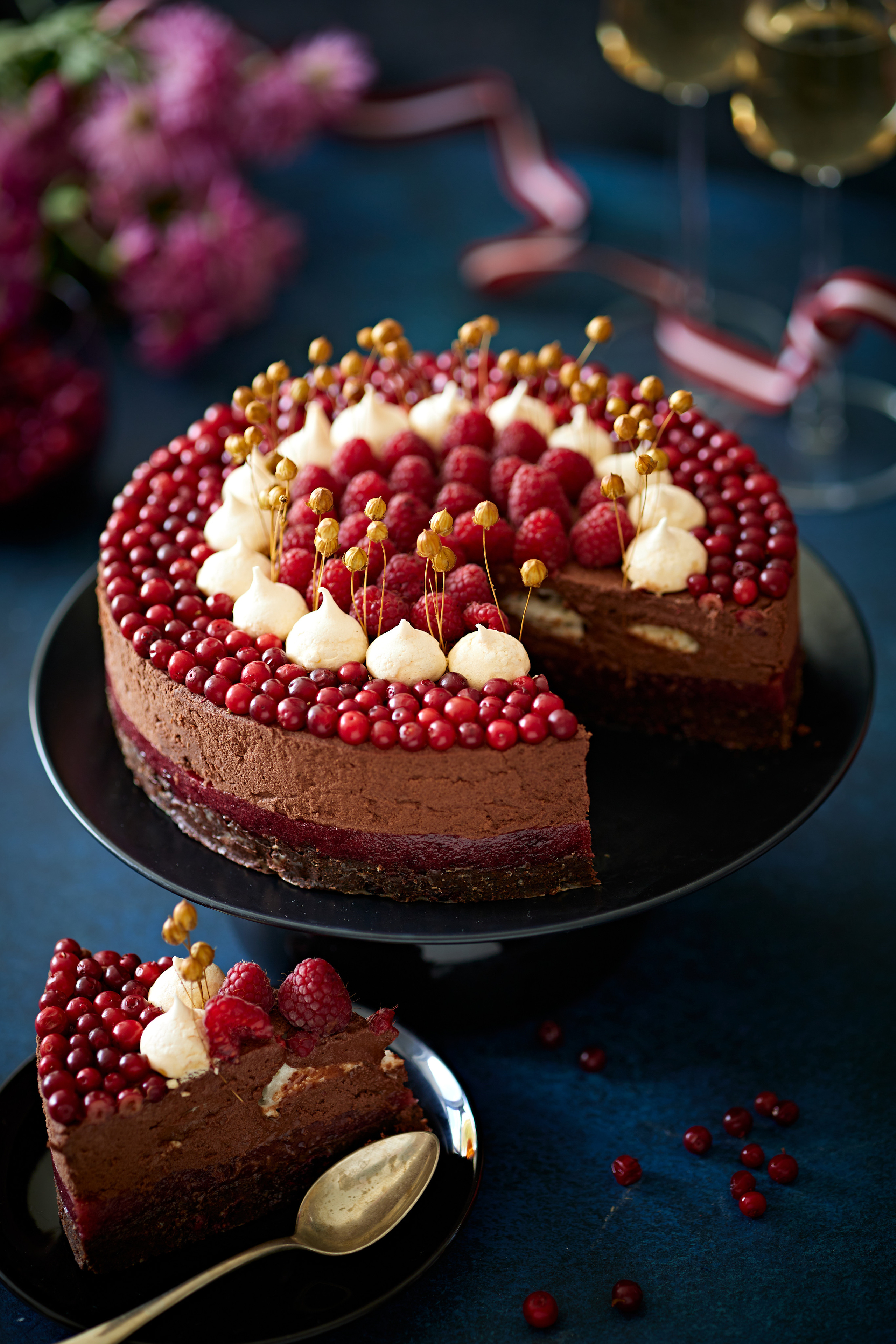 Fotostudijas īre. Commercial, interior, food photographer Andrey Nikiforov, based in Rig