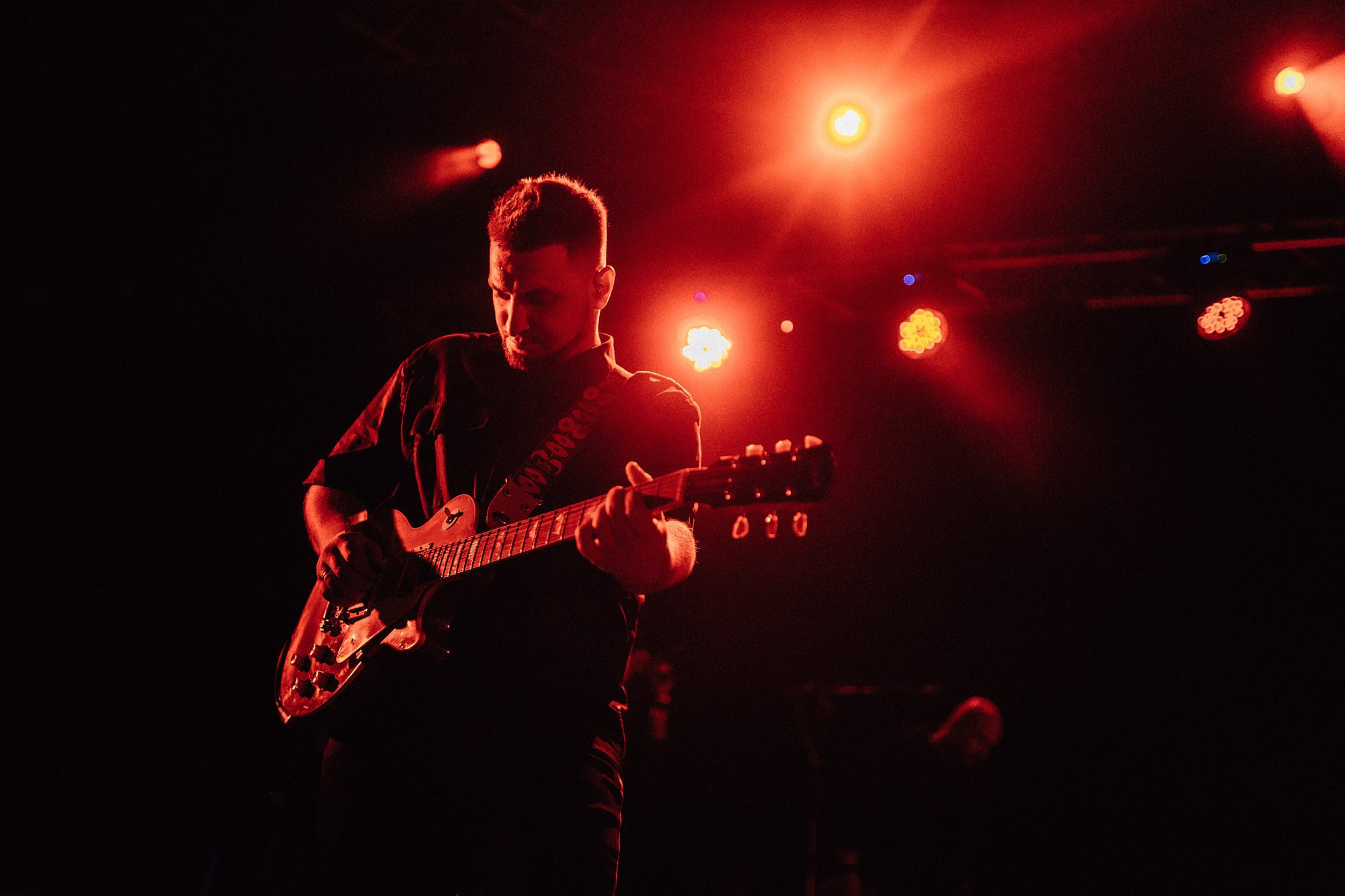 Fotografía de Concierto y Vídeo en Directo: J: MORS | Caso de Estudio