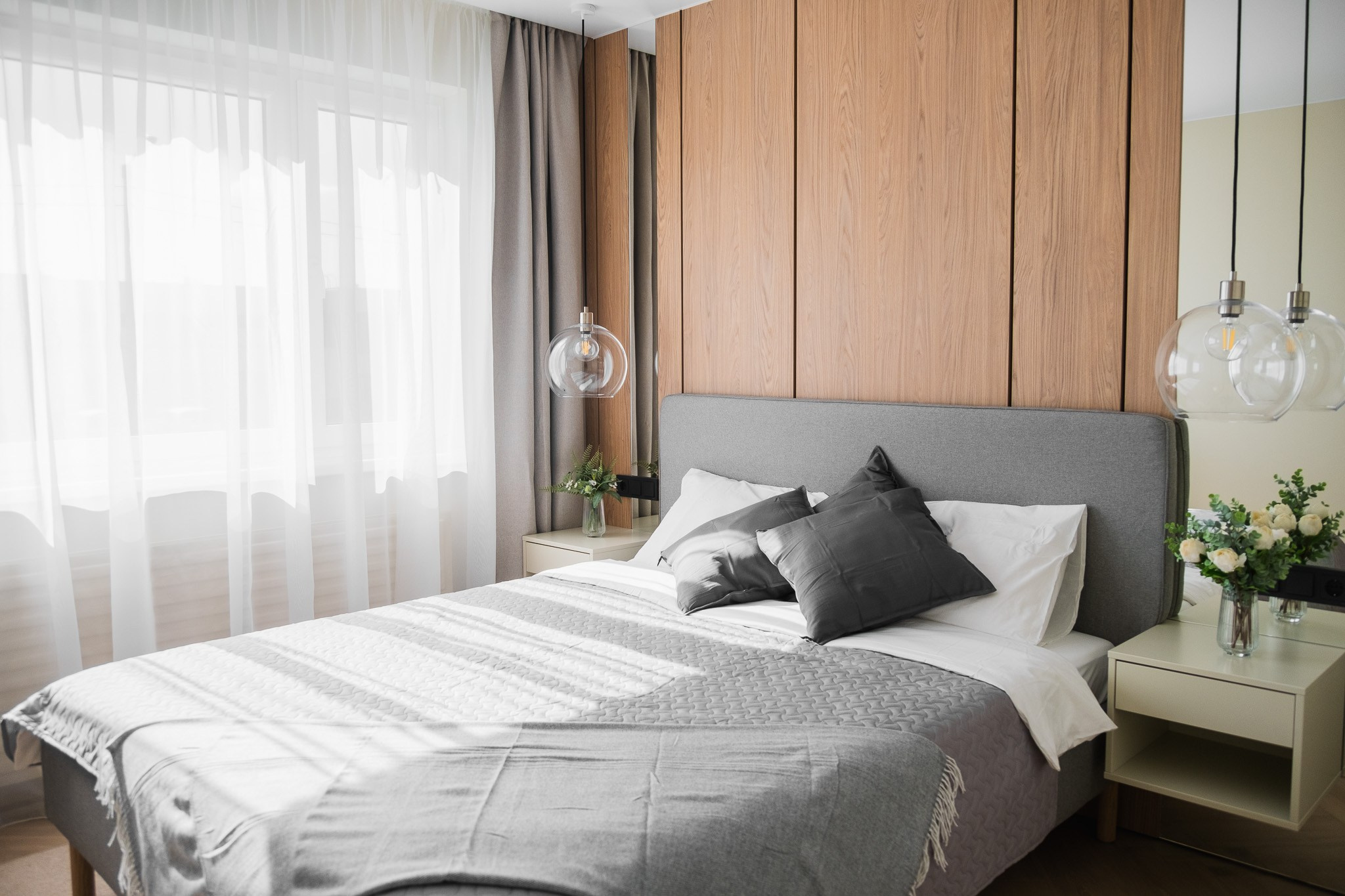 2-room apartment. LOHA VISUALS — AUTOMOTIVE PHOTOGRAPHY