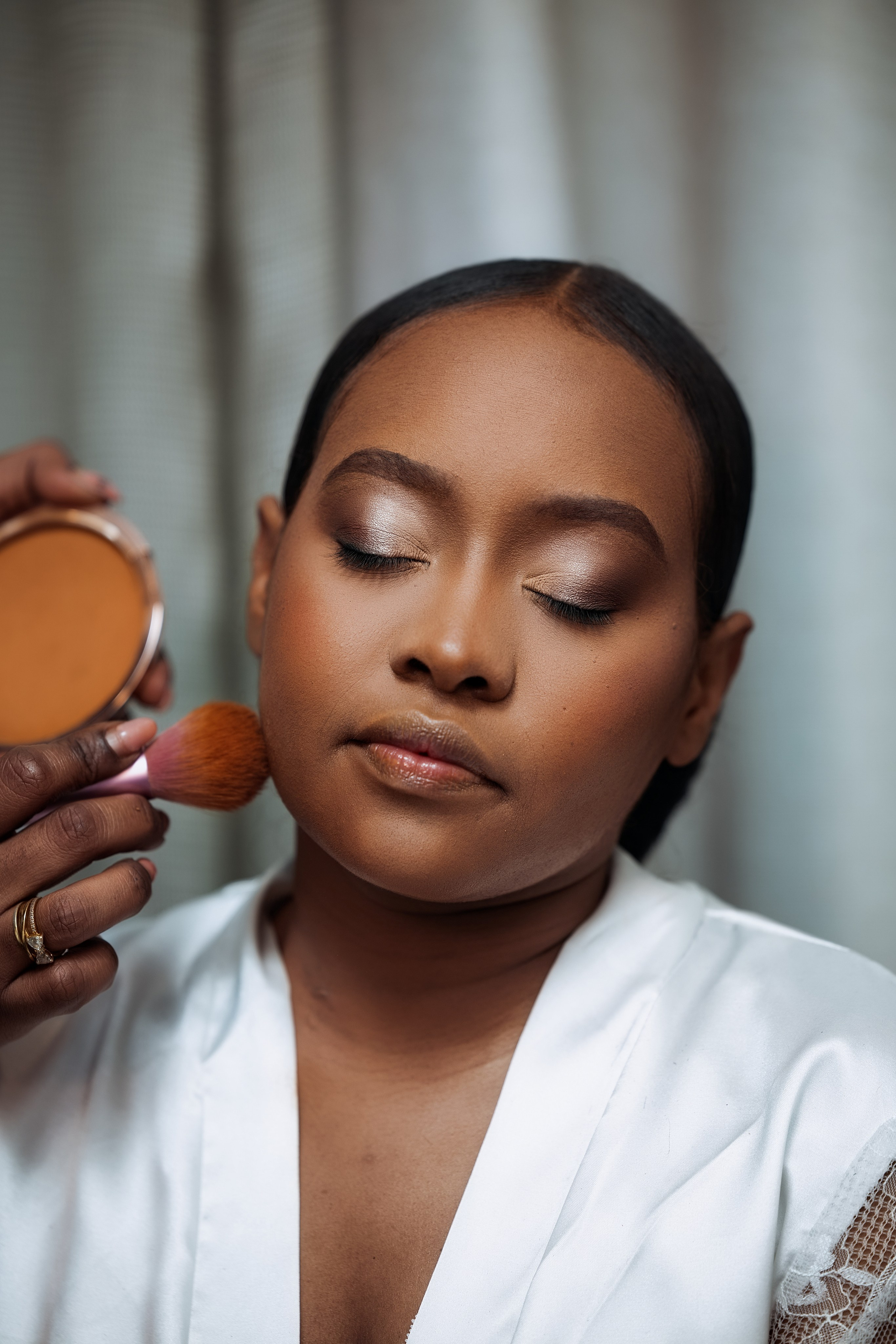 Nawik e Ethson. Fazemos o seu casamento ser lembrado por gerações