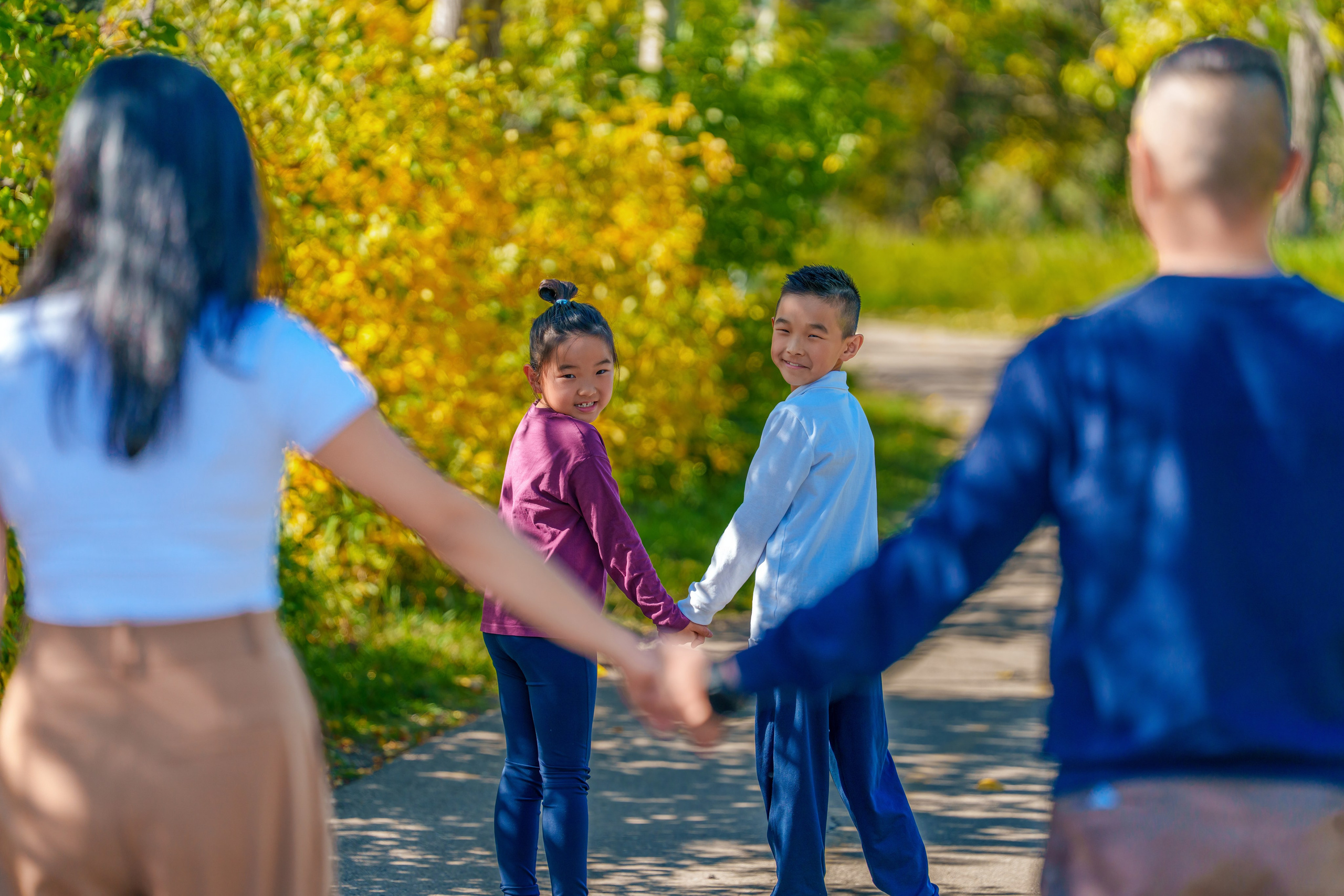 Sarah’s Family. Engagement, Wedding & Family Photographer in Calgary | allo Photography