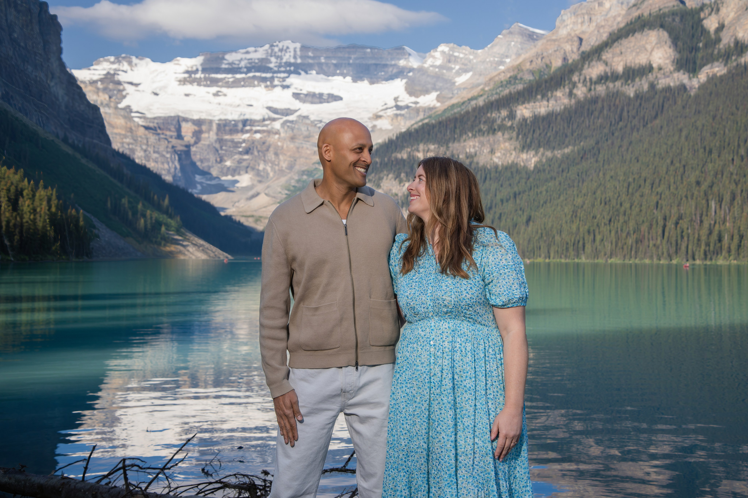 Nalini’s Family. Engagement, Wedding & Family Photographer in Calgary | allo Photography