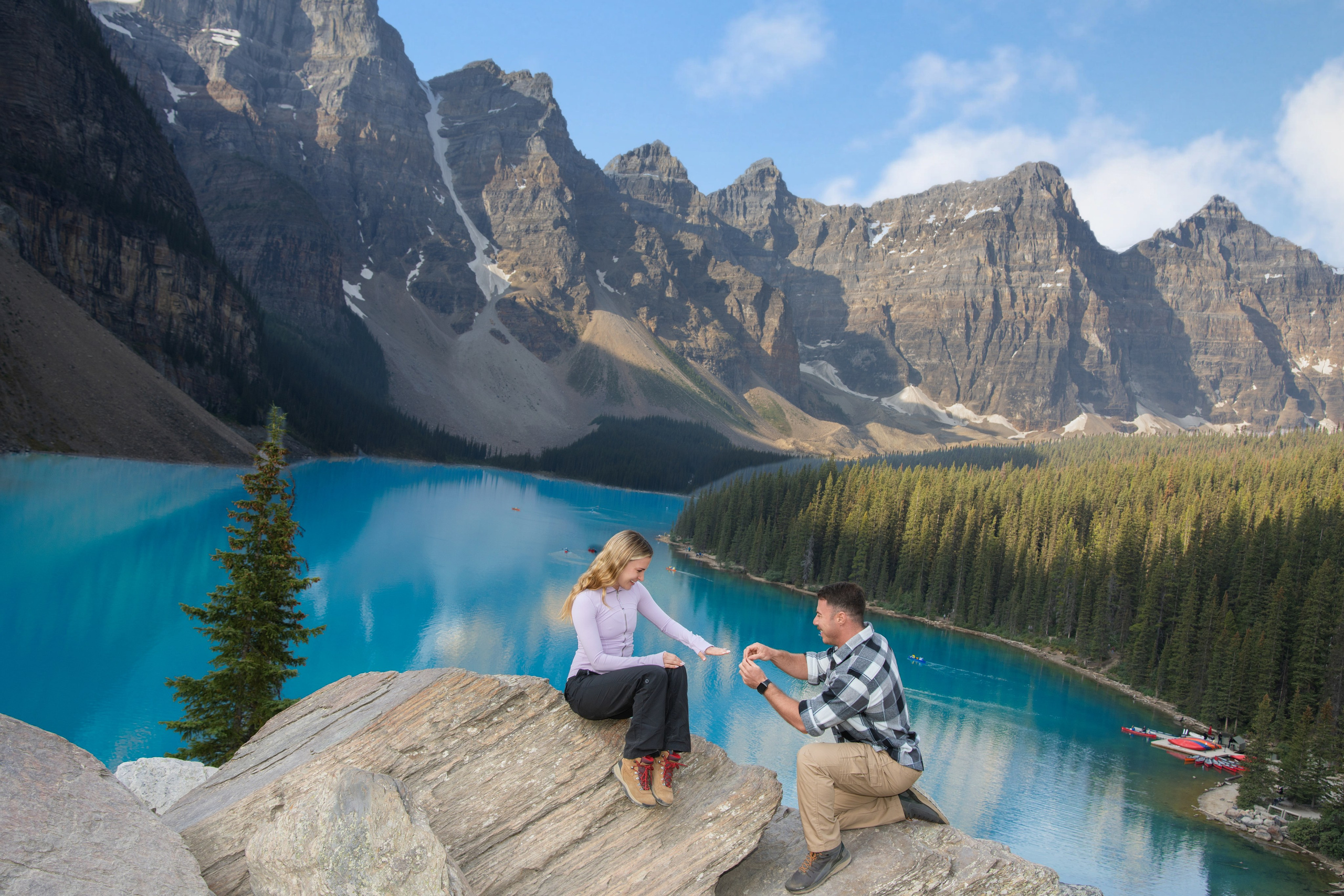 Moraine Lake & Lake Louise Photographer | Surprise Proposals, Family & Groups Photo Sessions in Banff, Alberta | allo Photography
