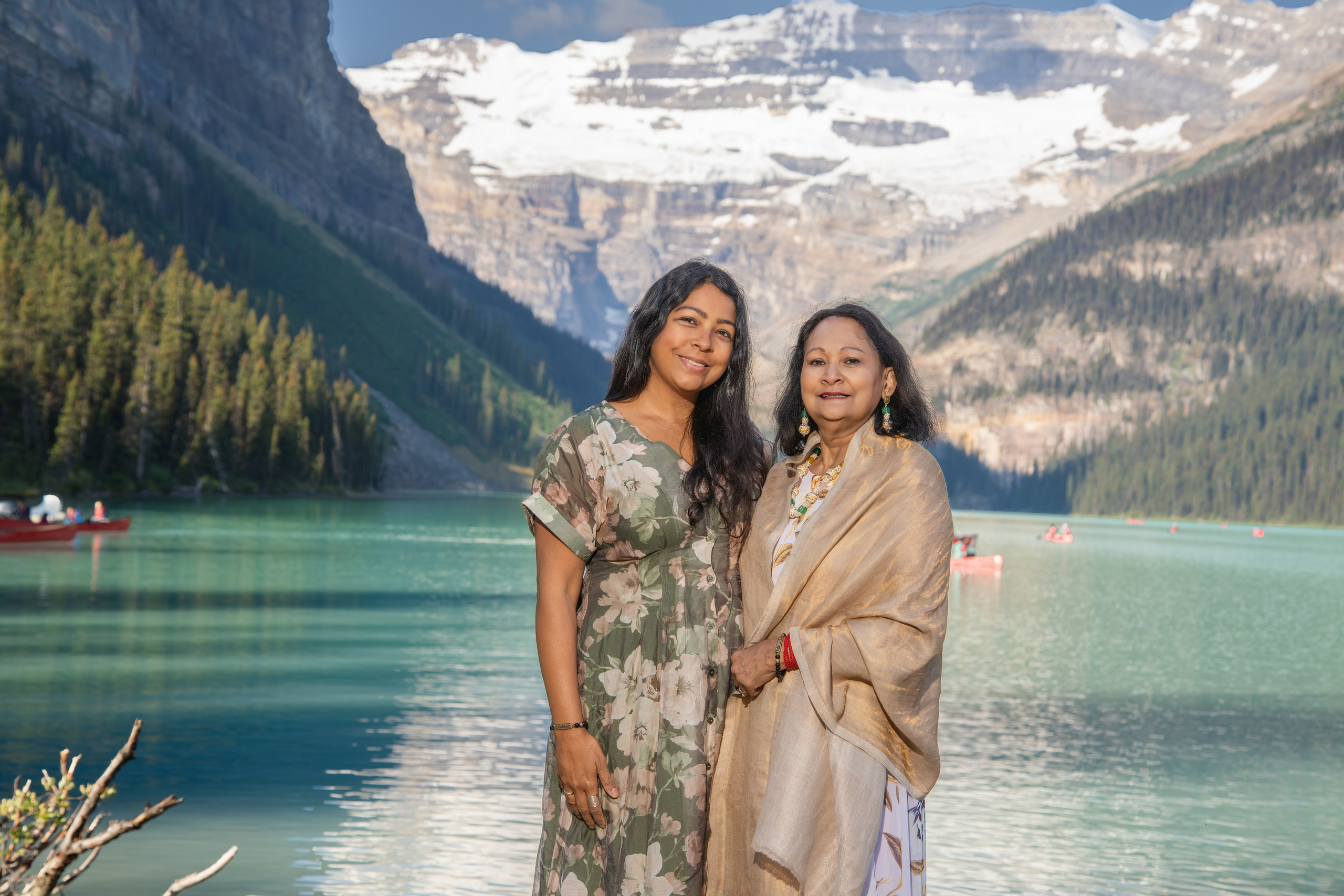 Nalini’s Family. Engagement, Wedding & Family Photographer in Calgary | allo Photography