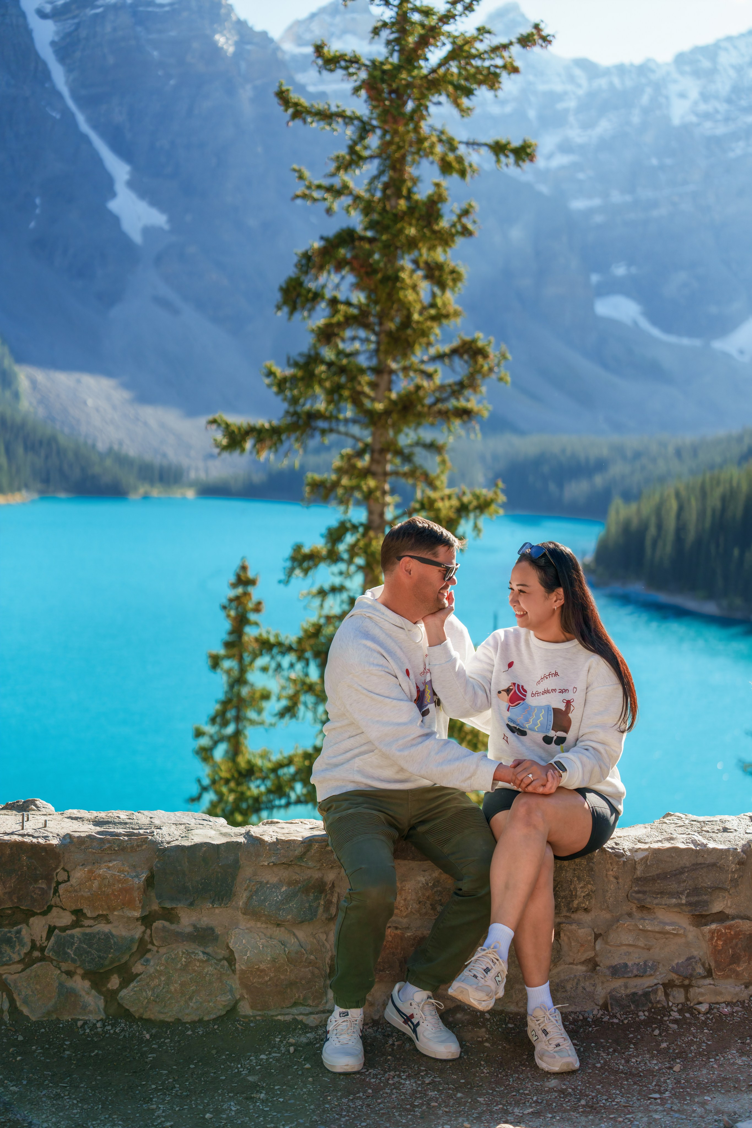 Justin & Kat — Surprise Proposal / Moraine Lake, Banff