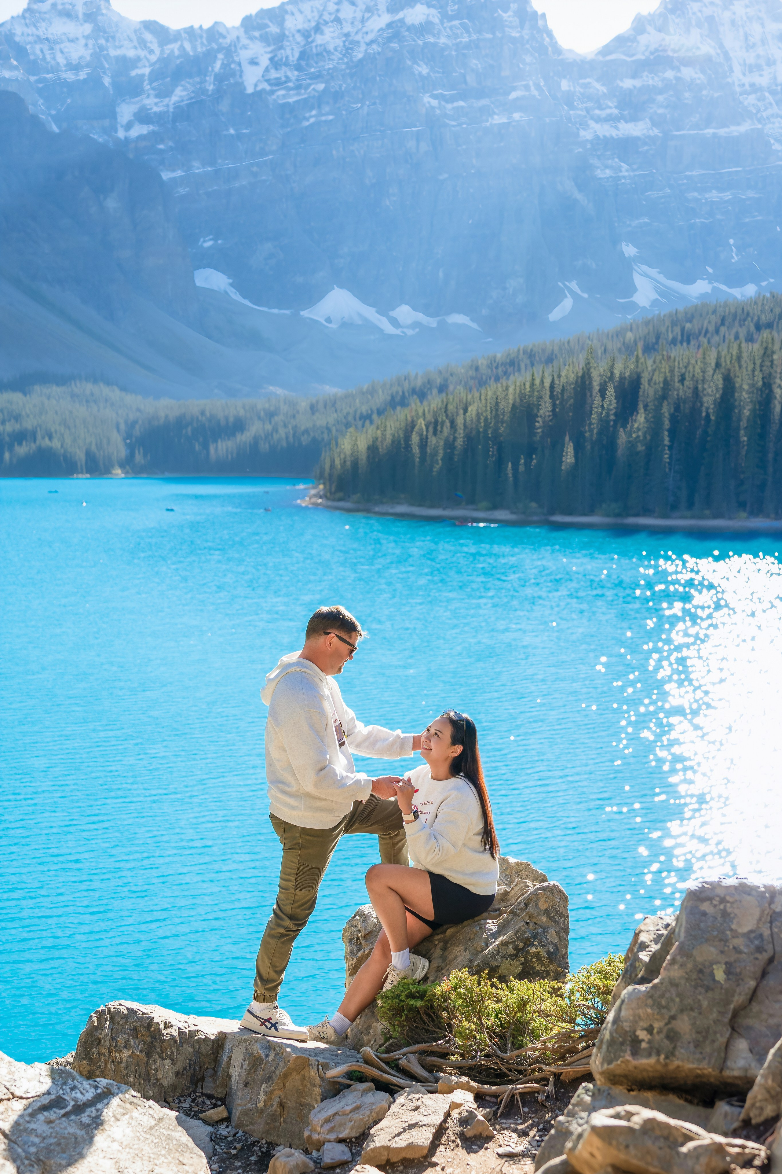 Justin & Kat — Surprise Proposal / Moraine Lake, Banff