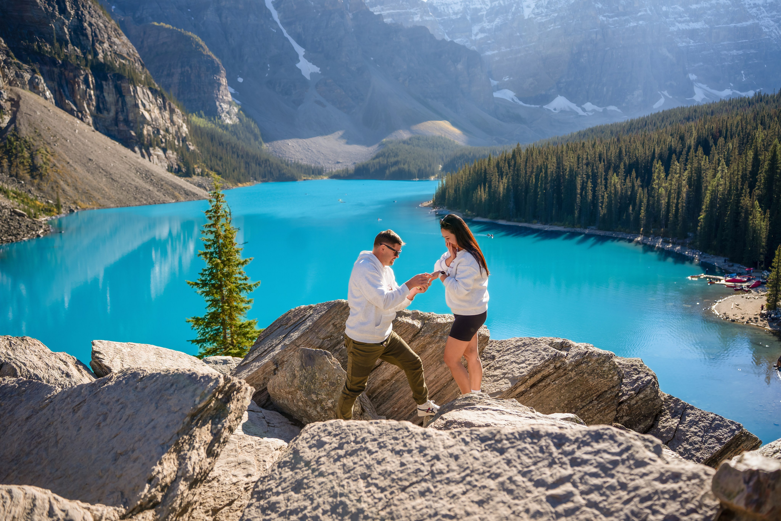 Justin & Kat — Surprise Proposal / Moraine Lake, Banff