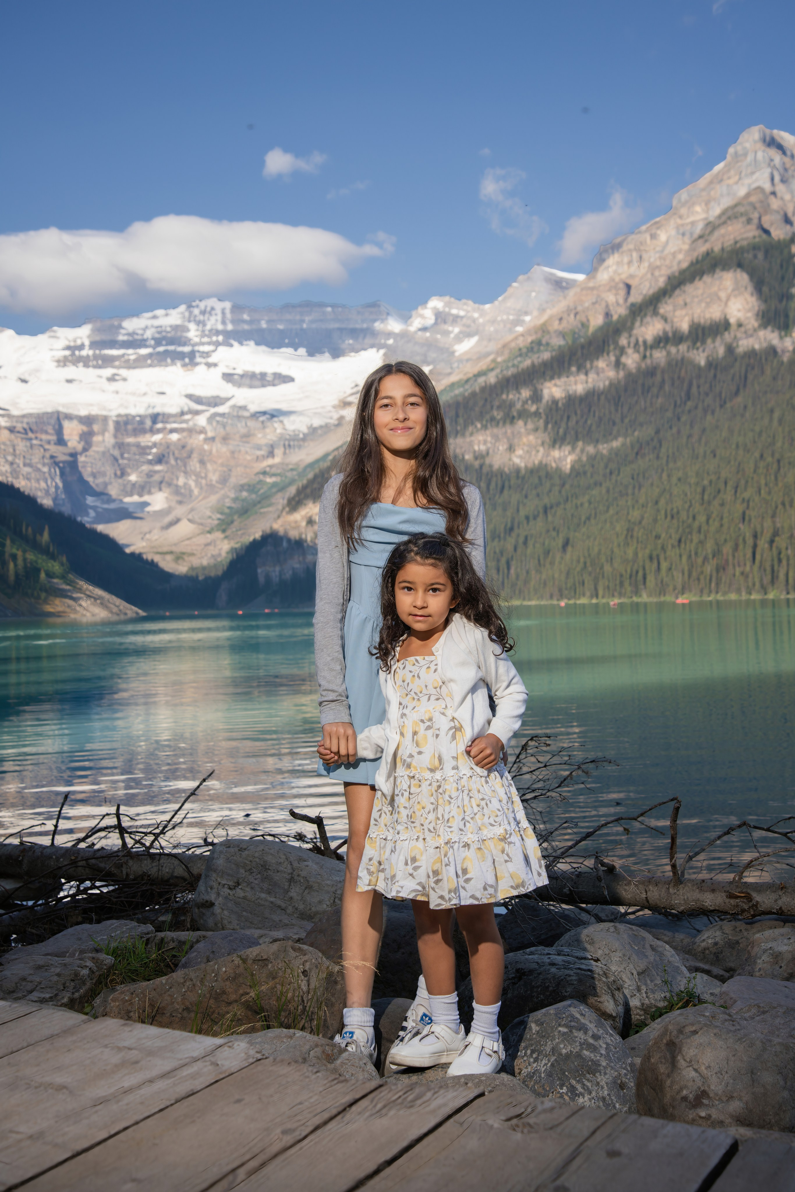 Nalini’s Family. Engagement, Wedding & Family Photographer in Calgary | allo Photography