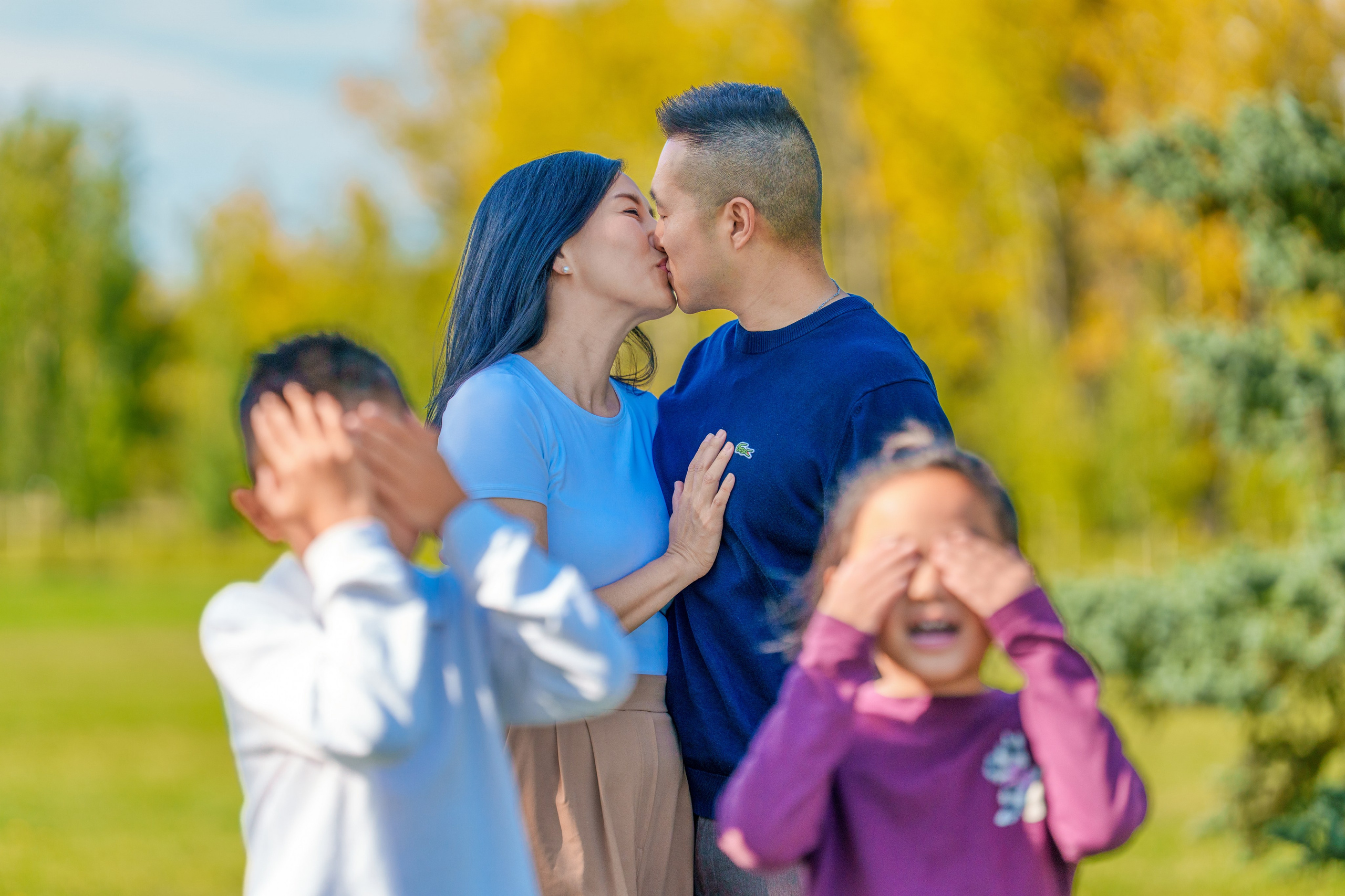 Sarah’s Family. Engagement, Wedding & Family Photographer in Calgary | allo Photography
