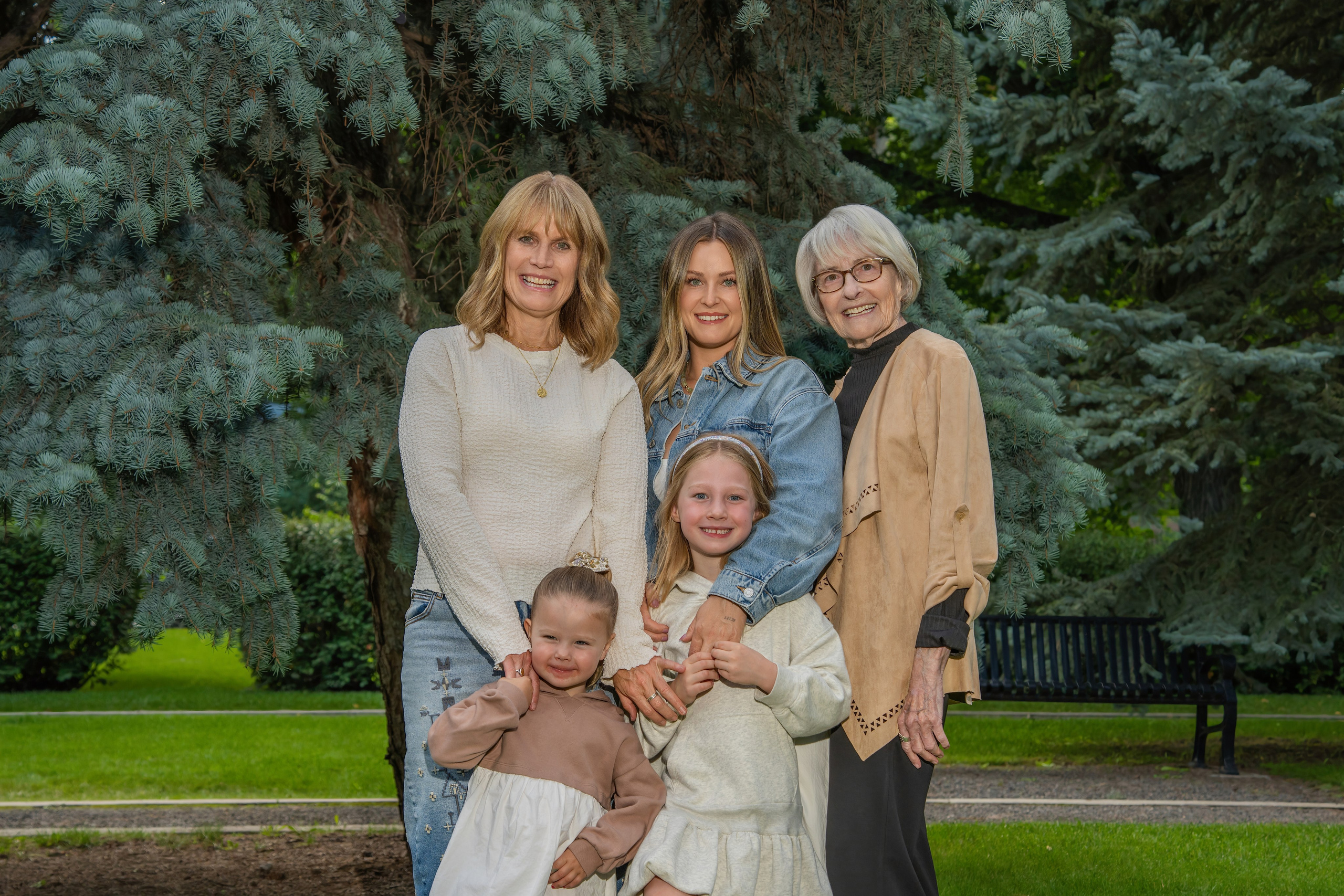 Cathy’s Family — Calgary Mini Session