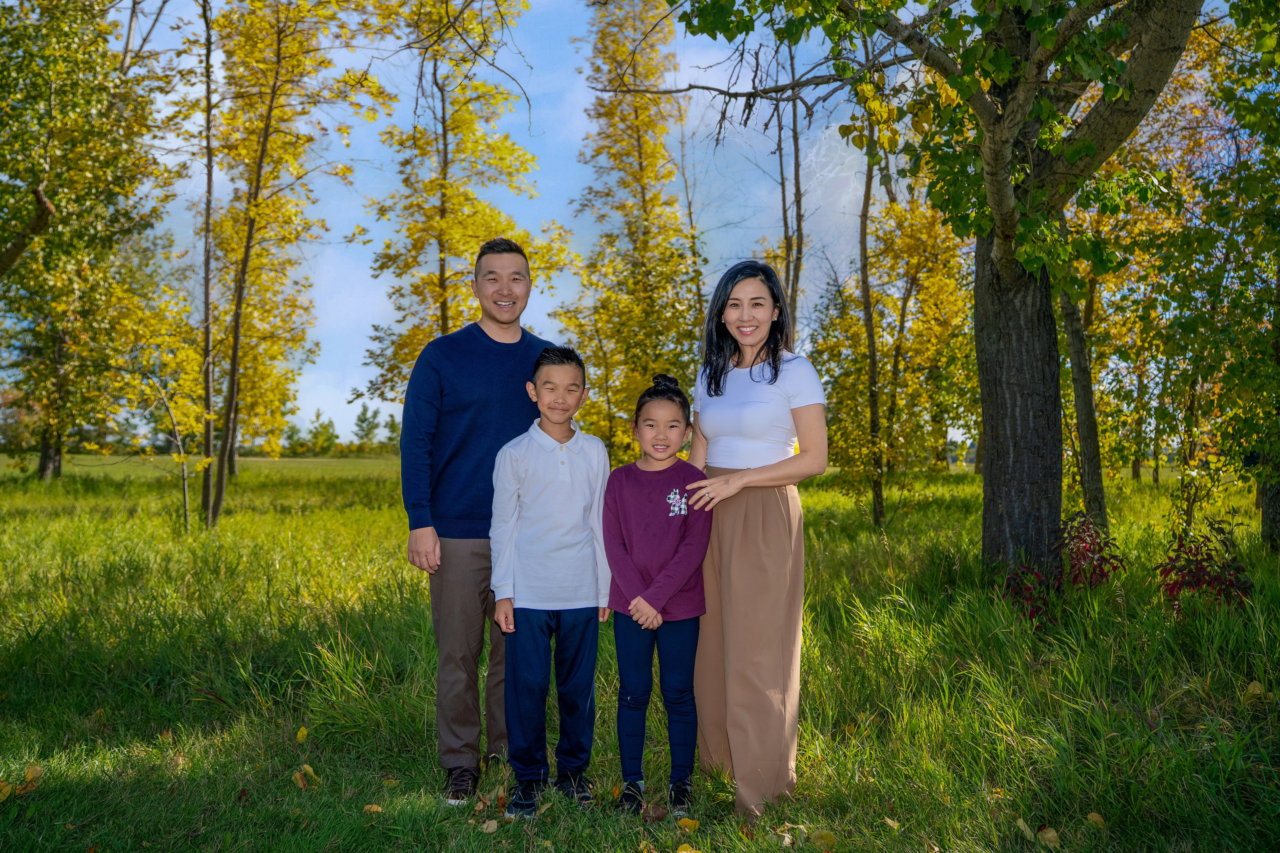 Sarah’s Family. Engagement, Wedding & Family Photographer in Calgary | allo Photography