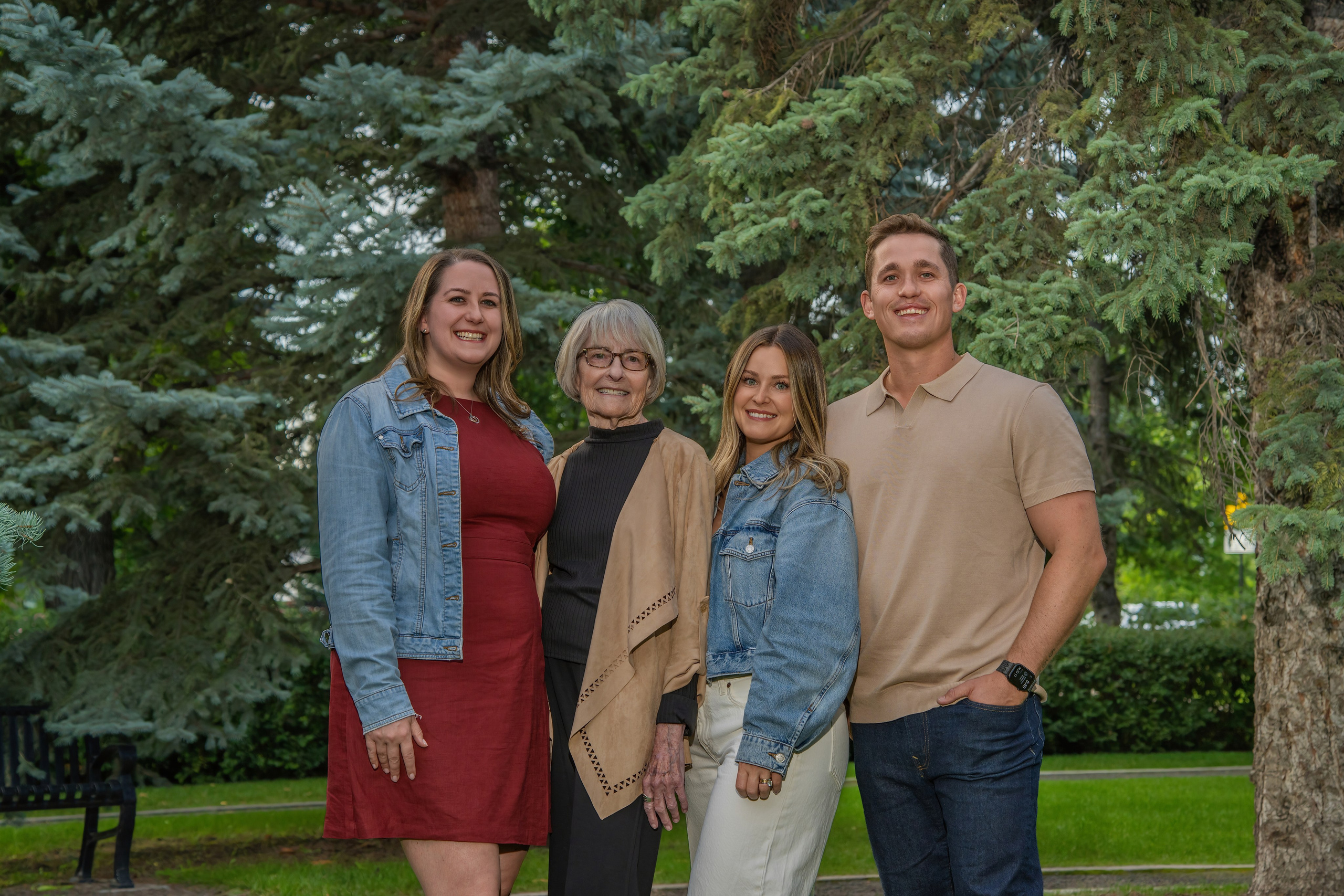Cathy’s Family — Calgary Mini Session