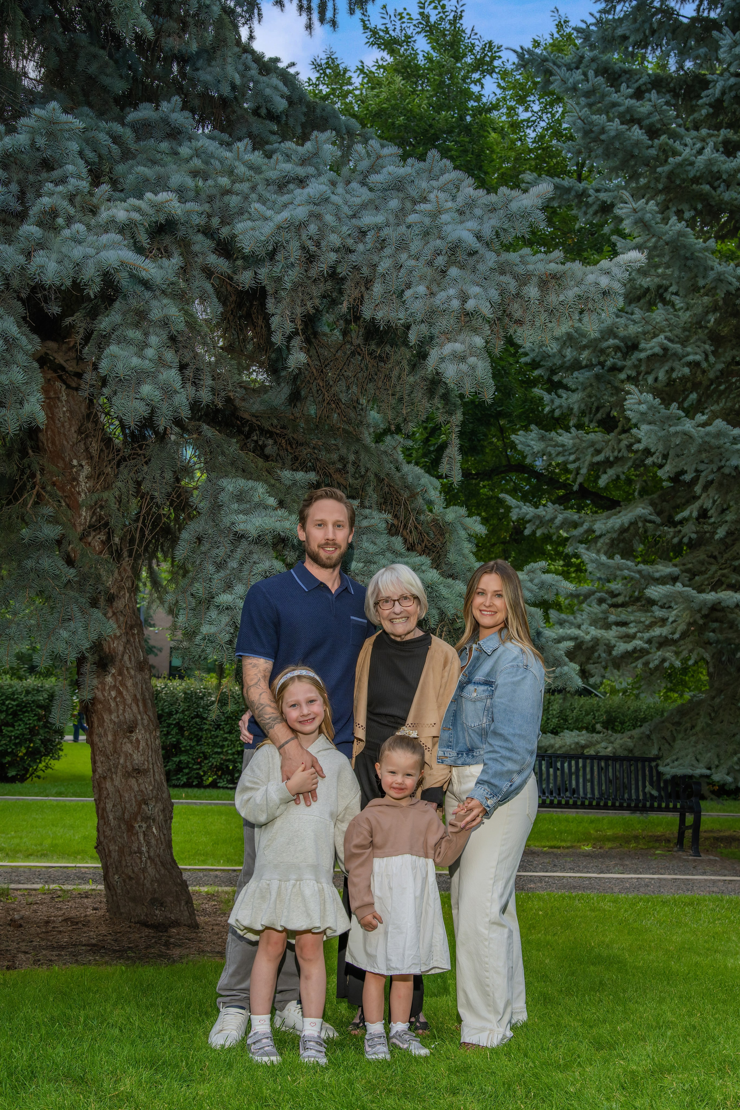 Cathy’s Family — Calgary Mini Session