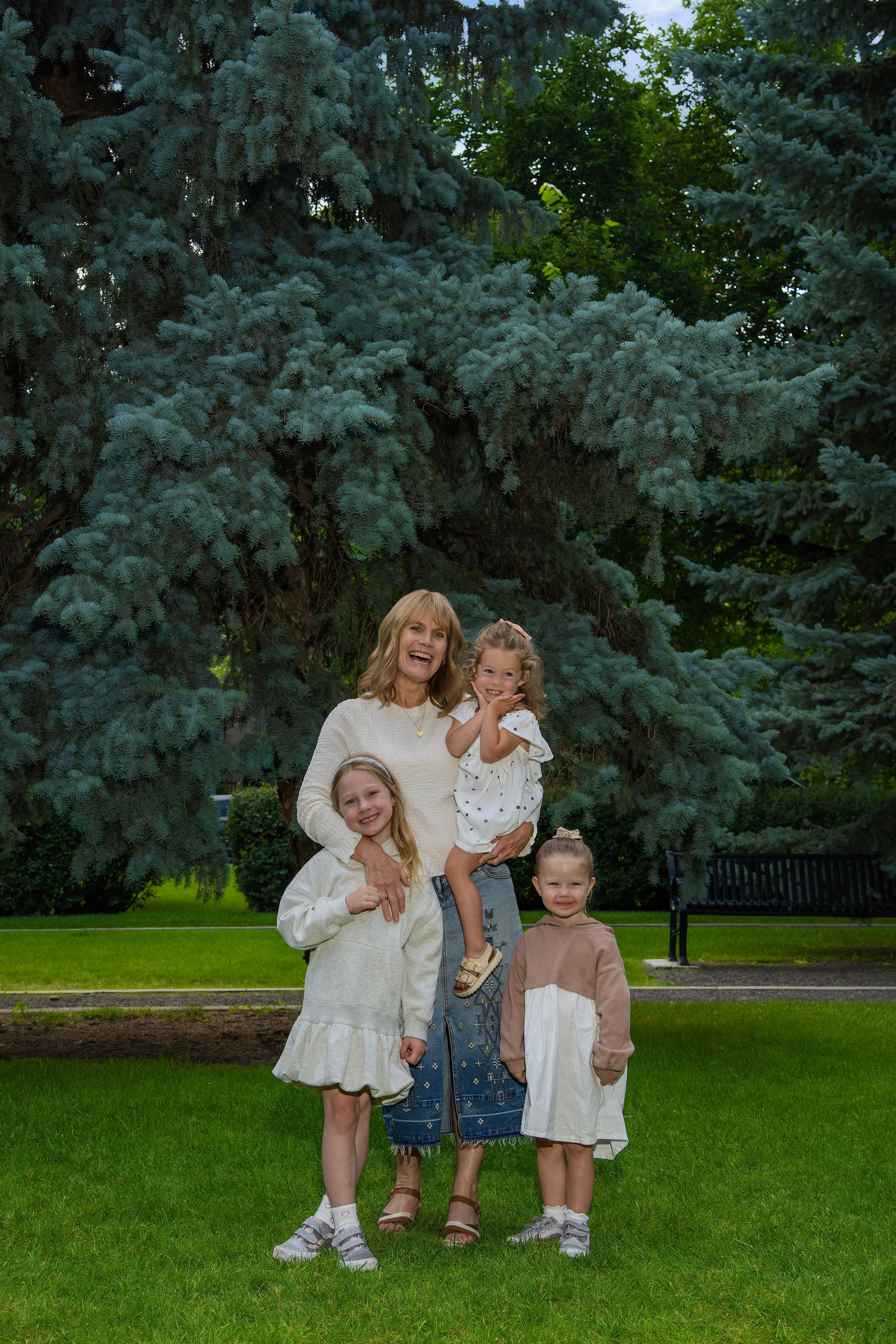 Cathy’s Family — Calgary Mini Session