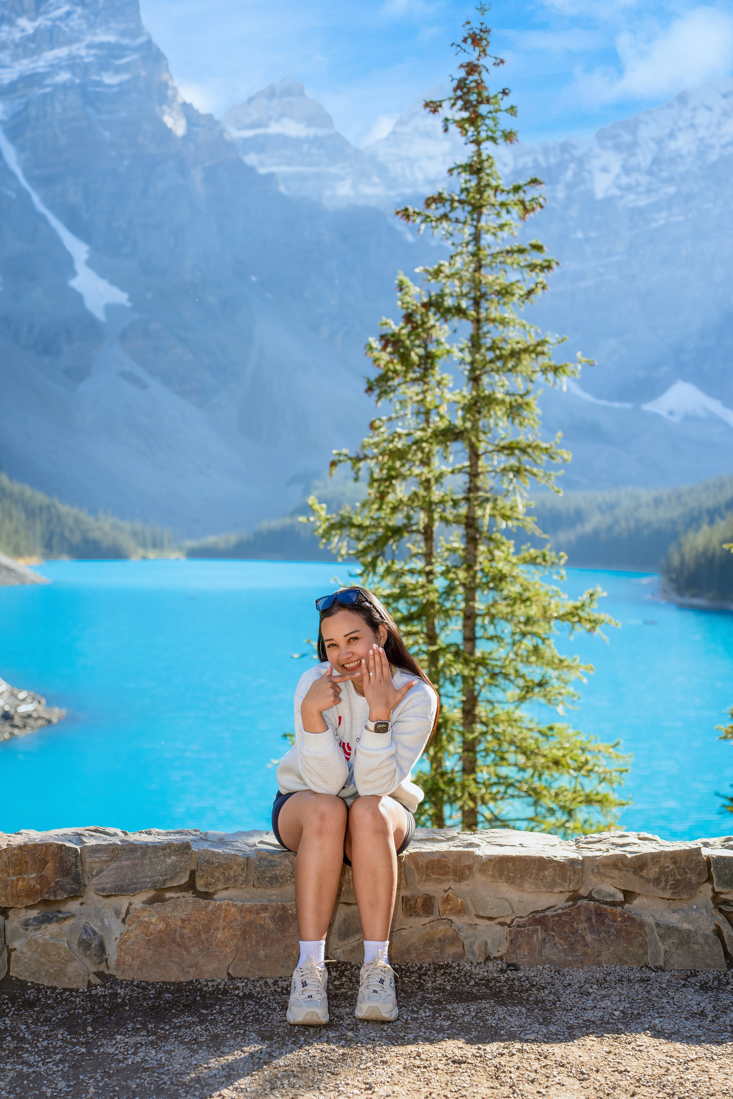 Justin & Kat — Surprise Proposal / Moraine Lake, Banff