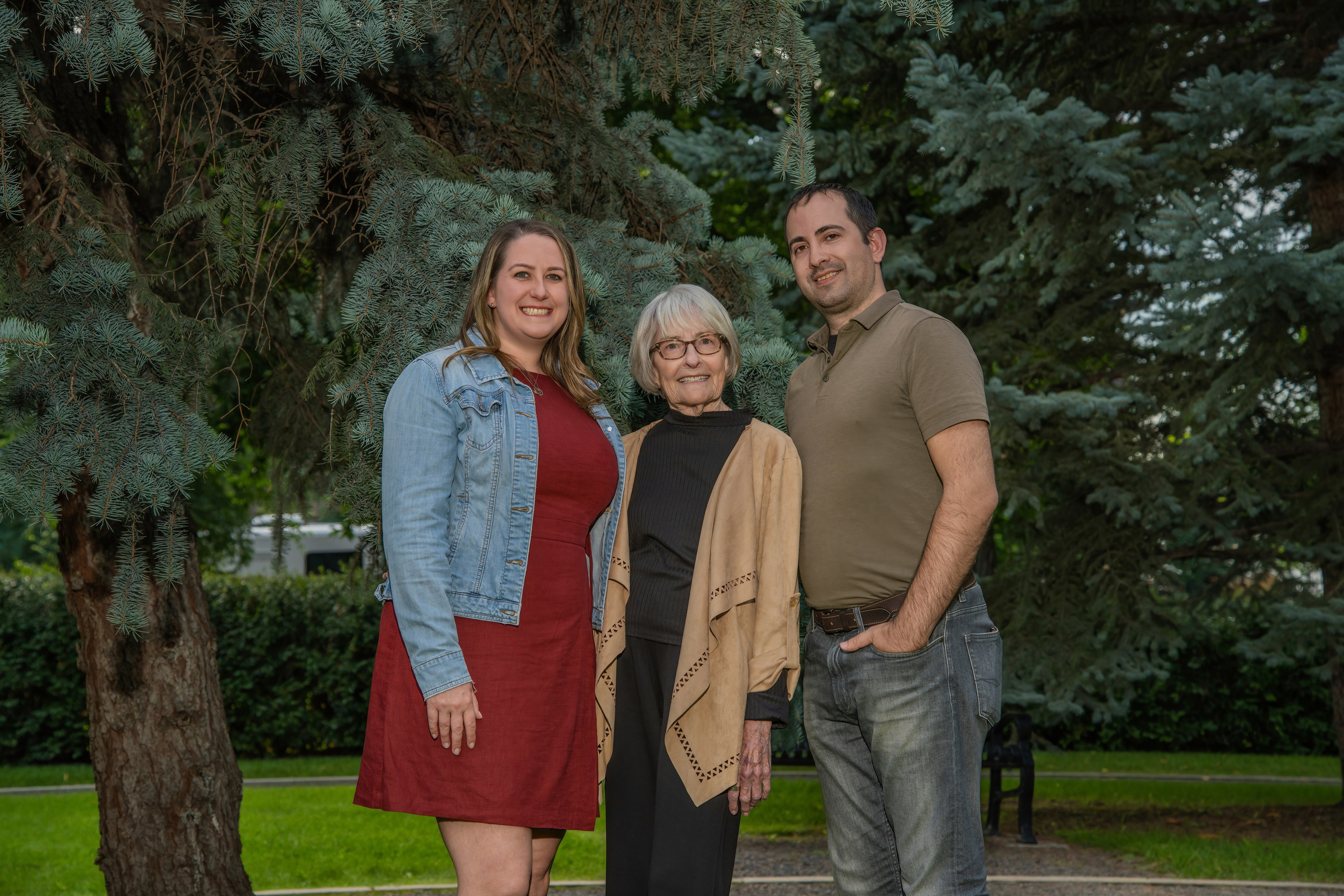 Cathy’s Family — Calgary Mini Session