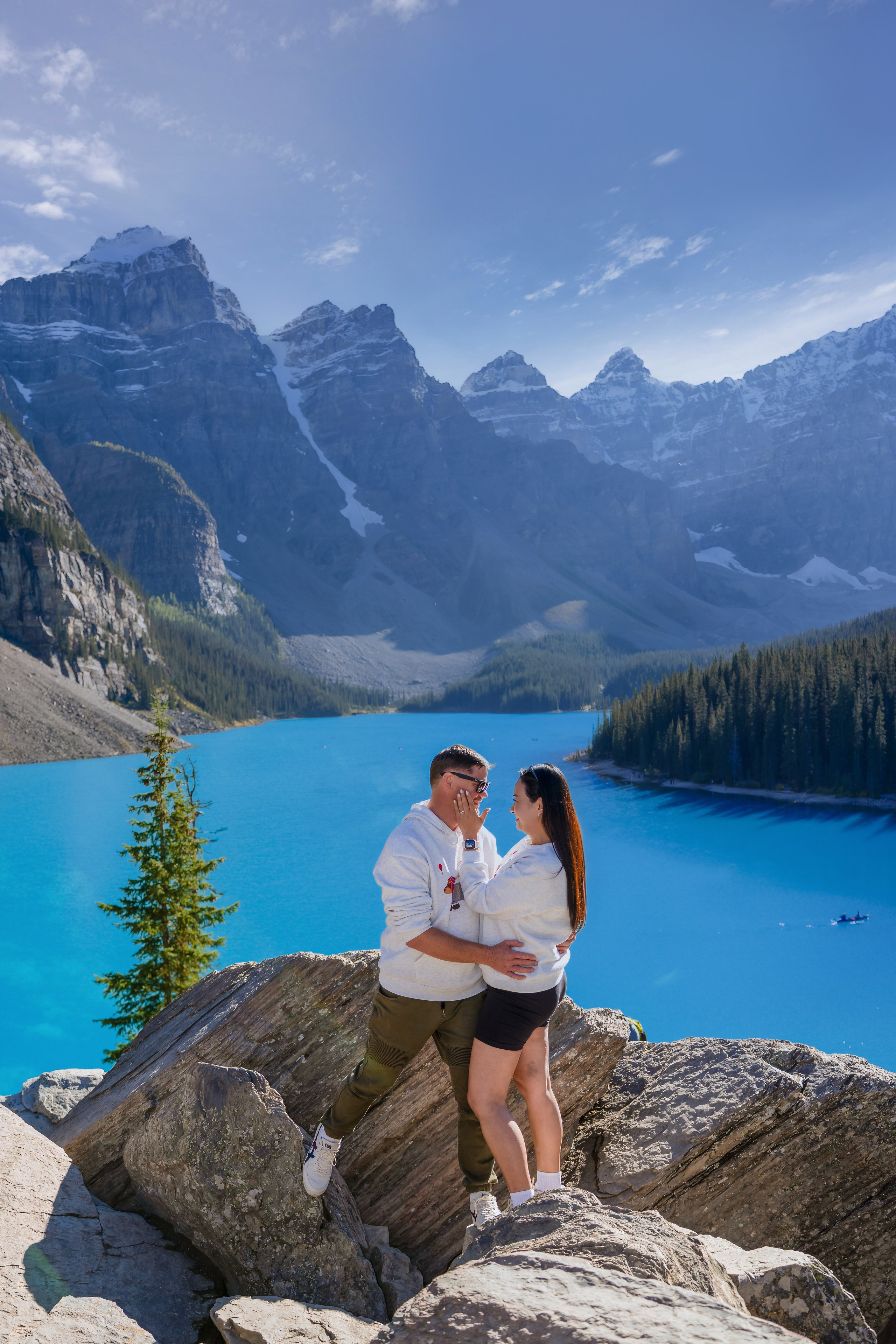 Justin & Kat — Surprise Proposal / Moraine Lake, Banff