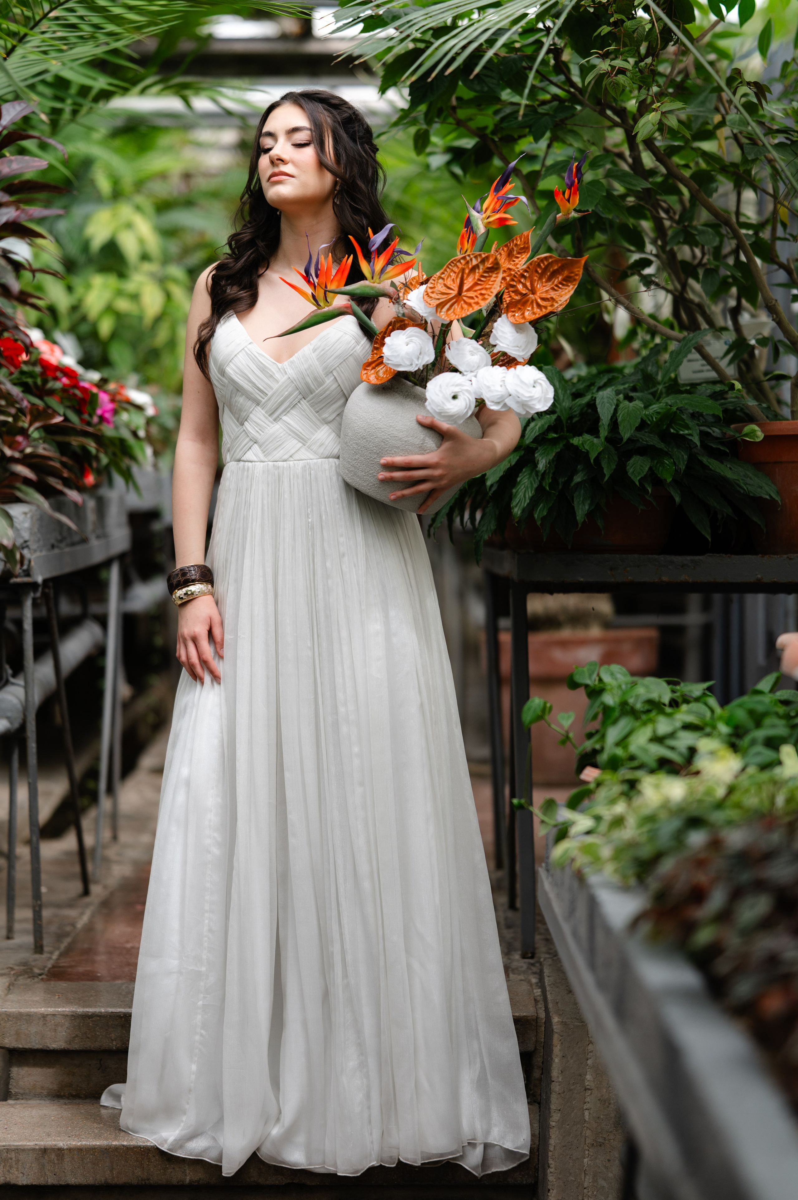 Botanical BRIDE. Alexandra Hanu Photographer