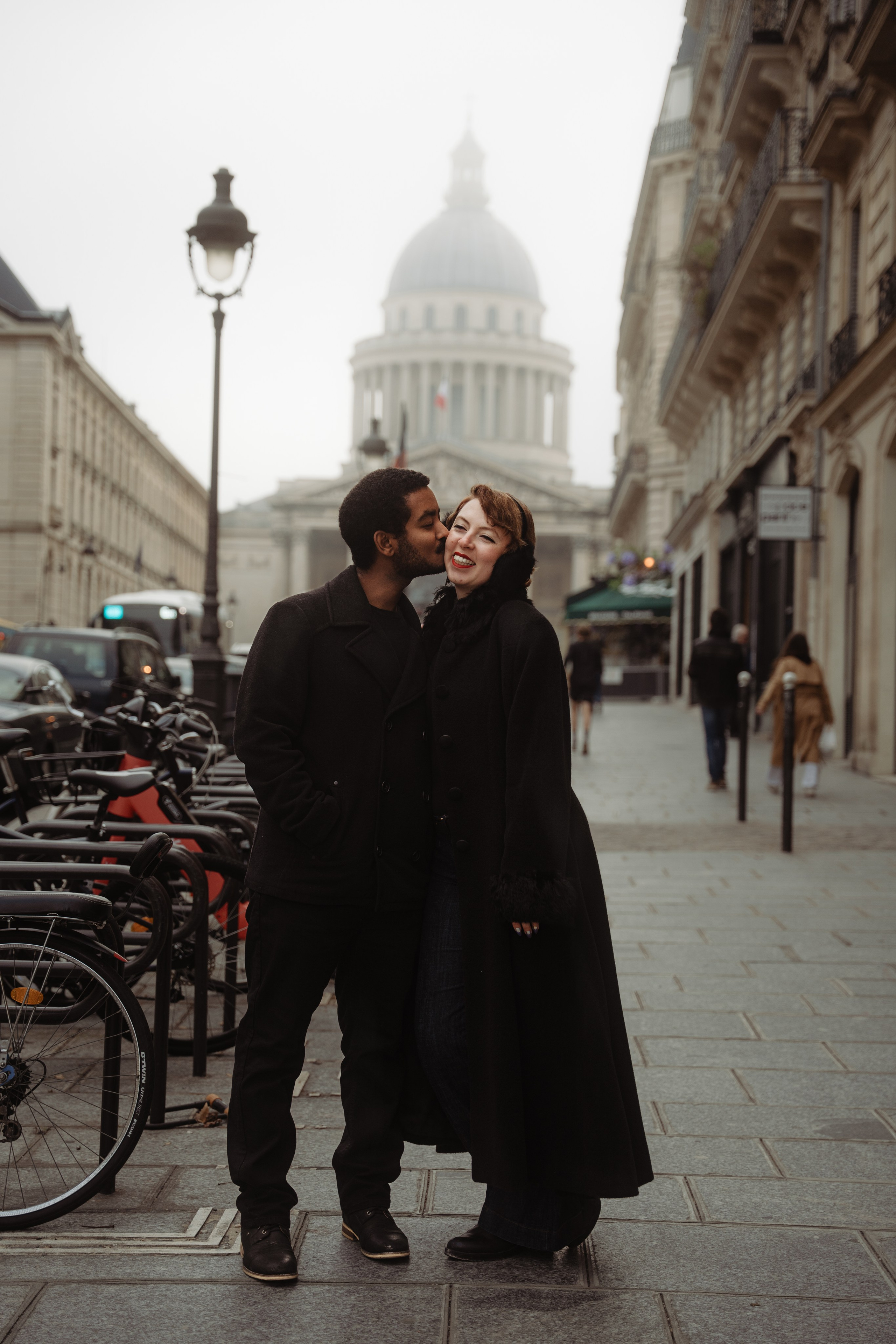 Coco & Nat — anniversary in Paris. Paris photographer — Polina Osipova