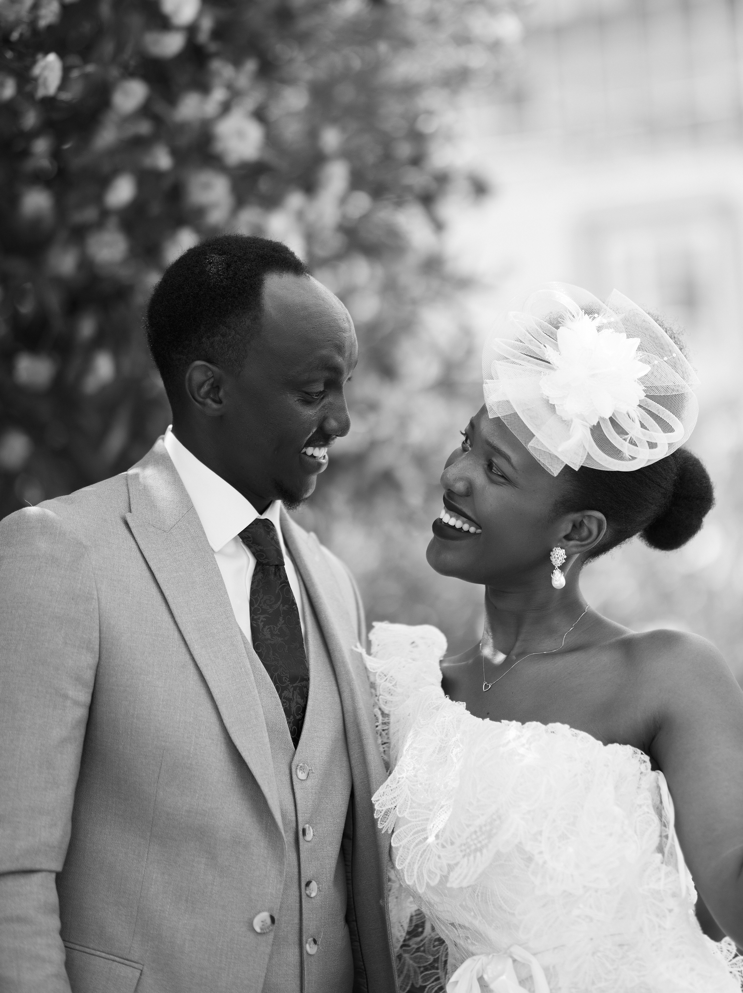 Photographe mariage Lyon couple mariés portrait noir et blanc esthétique