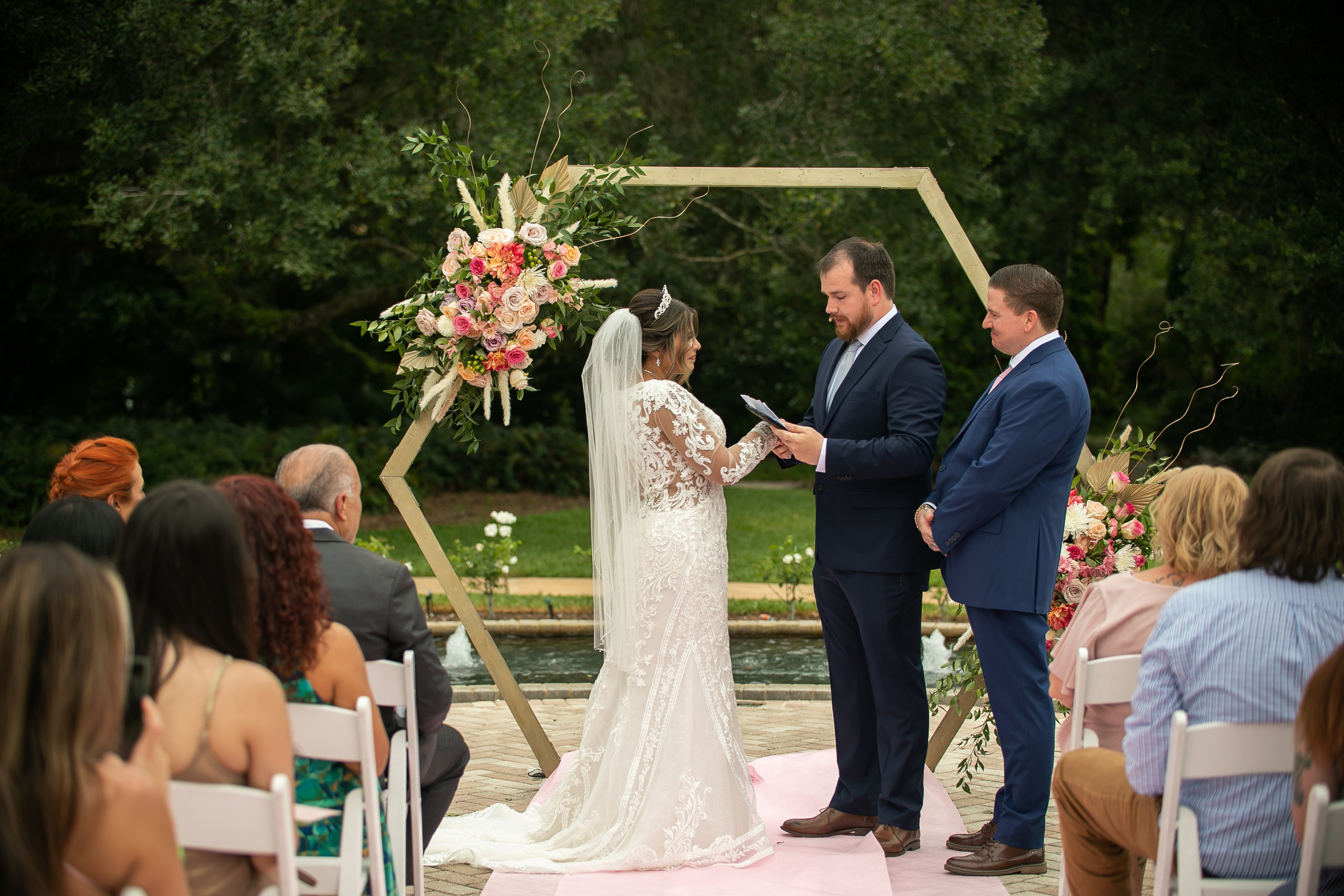 Wedding in The Lue Gardens intimate wedding photography. Lana Photography — Wedding & Family Photographer in Florida & Beyond