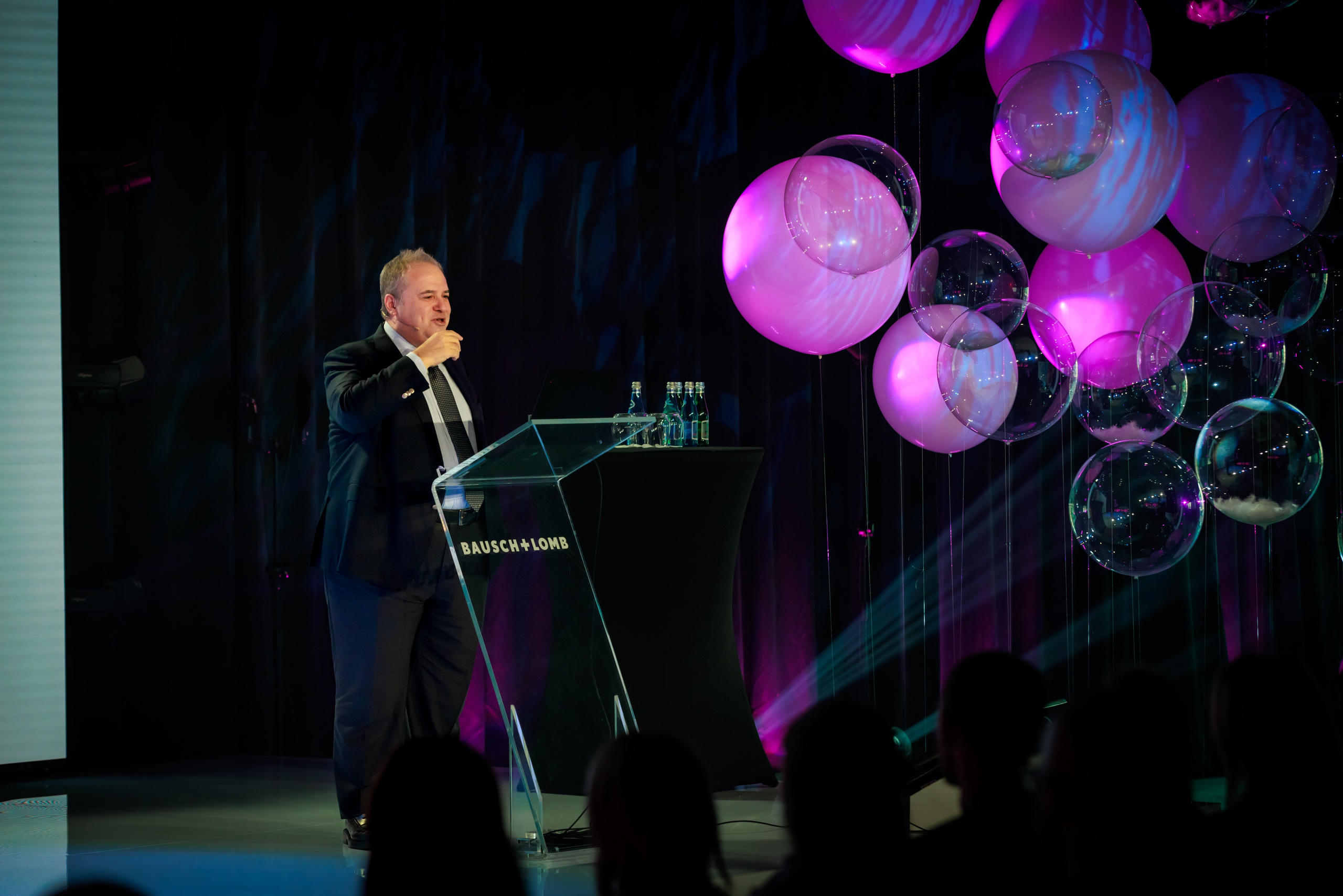 WYDARZENIA BIZNESOWE. Fotograf w Warszawie-Konstantin Golubev