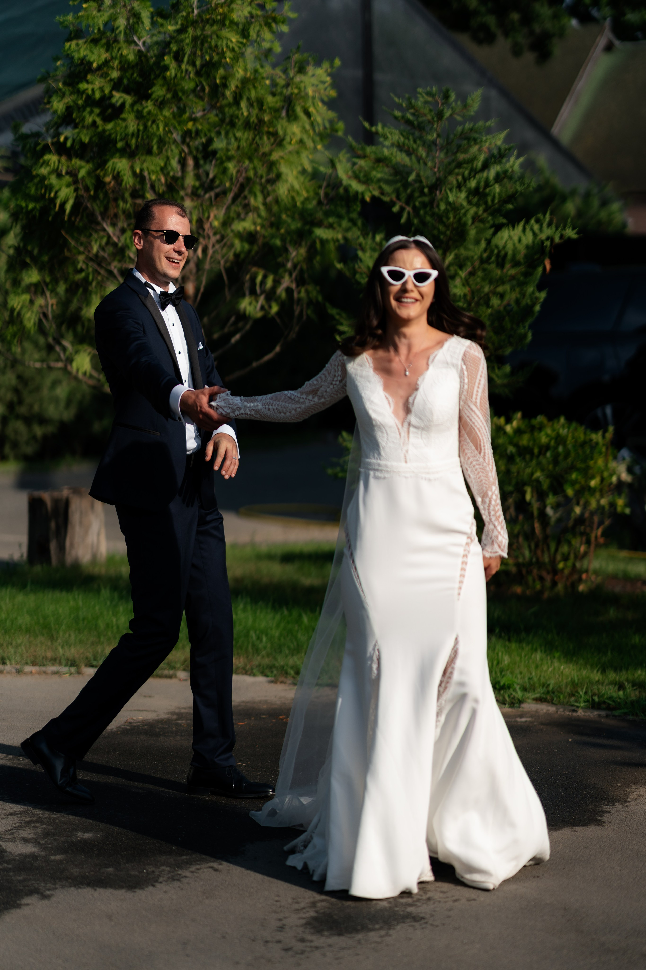 Elly & Andrew. Destination Wedding Photographer Alex Pasarelu