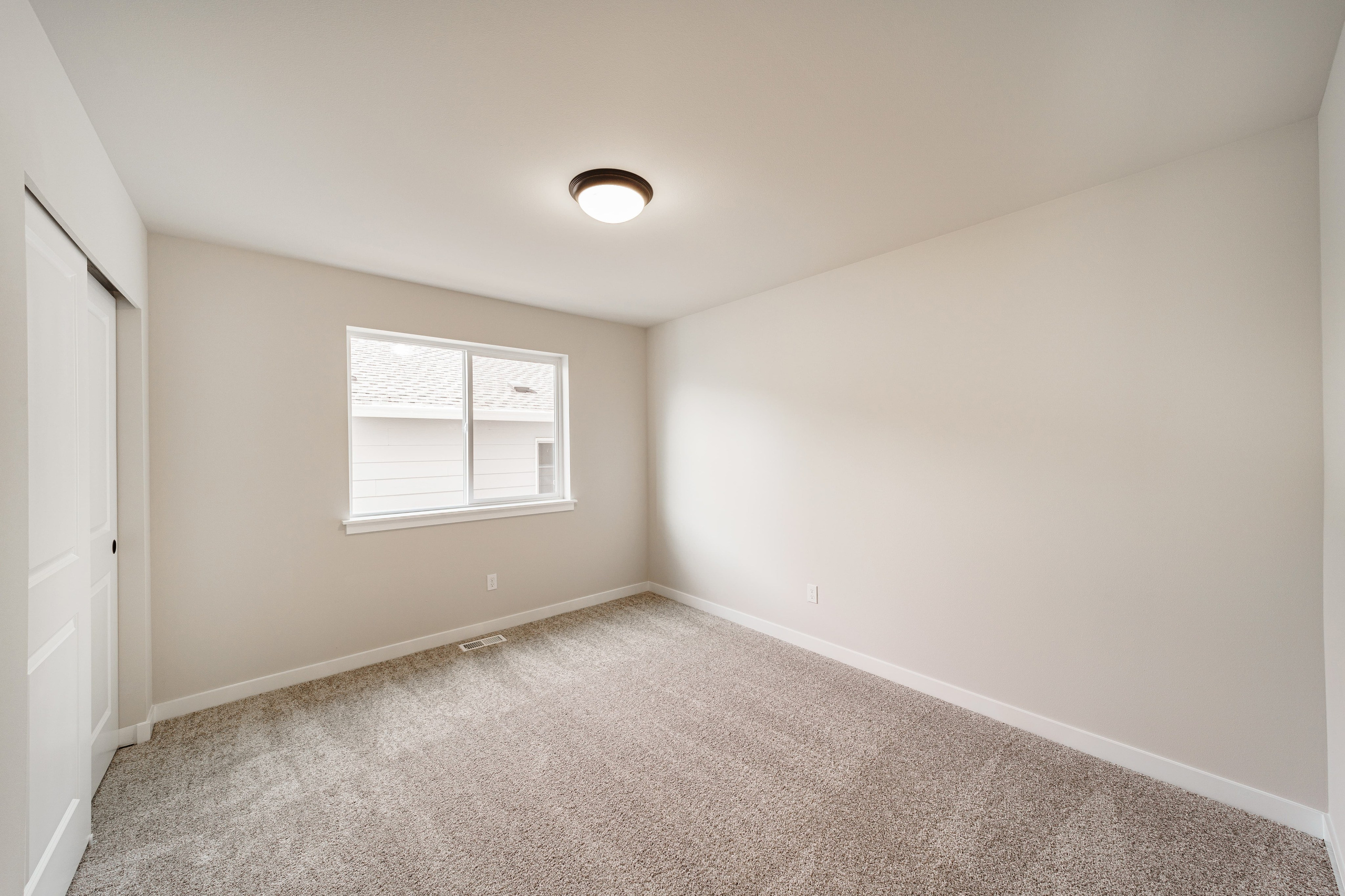 Real Estate photography. Washington state. EVAN ARISTOV WEDDING PHOTOGRAPHY — Seattle Wedding Photographer