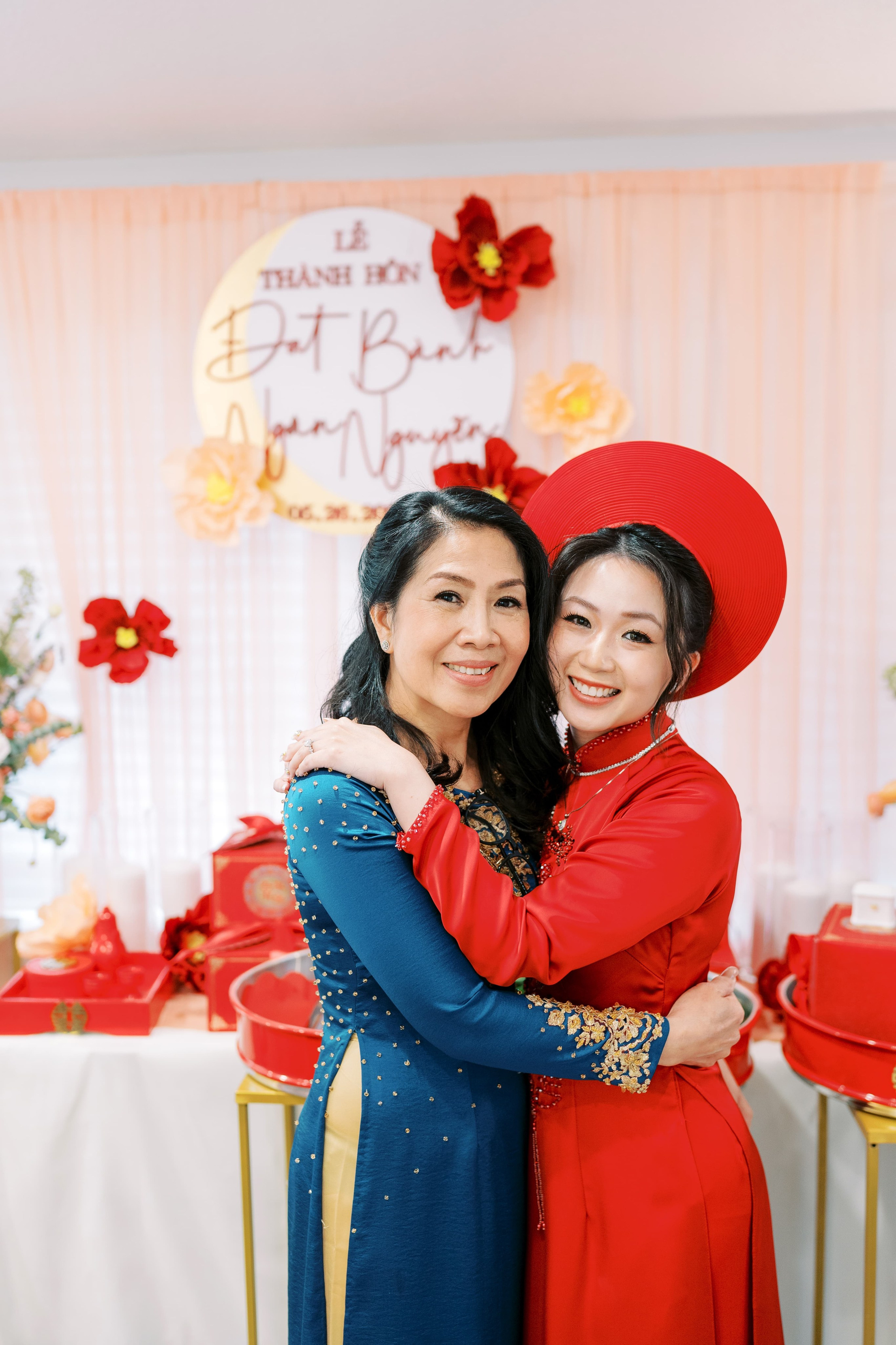 Vietnamese Tea Ceremony. Bellevue, WA. July 2024. EVAN ARISTOV WEDDING PHOTOGRAPHY — Seattle Wedding Photographer