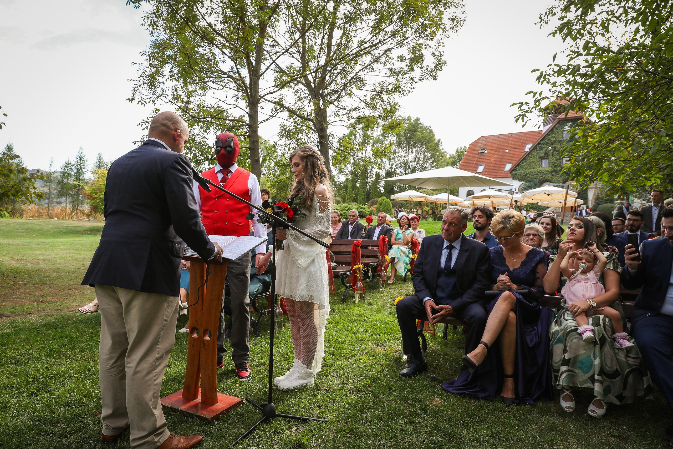 Orsi & Remus, eleganță în inima Transilvaniei. Rares Bucur is a professional wedding photographer based in Cluj-Napoca, Romania, specializing in wedding photography