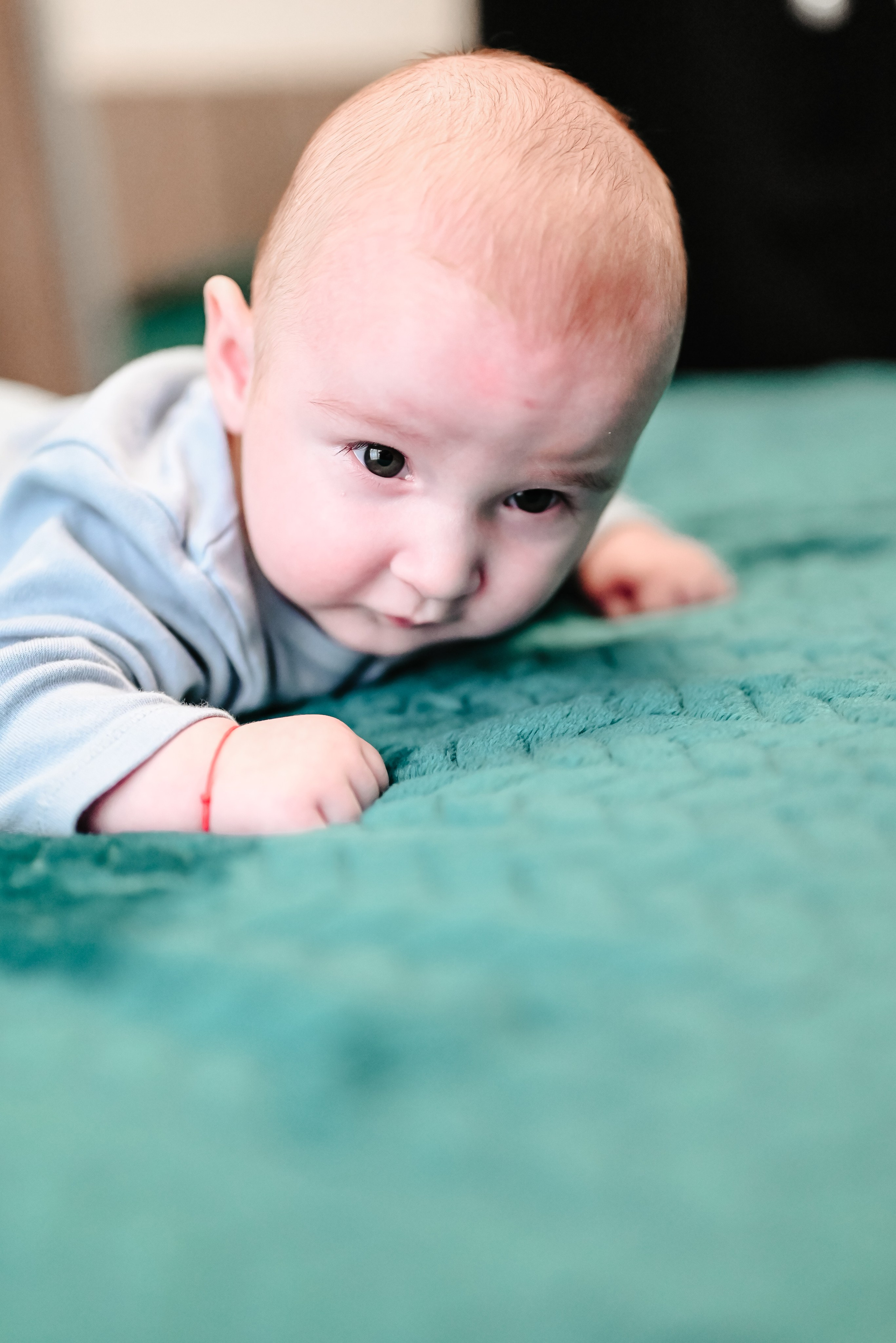 Portret bebelus botez  – stil artistic Ana Maria Drăgan