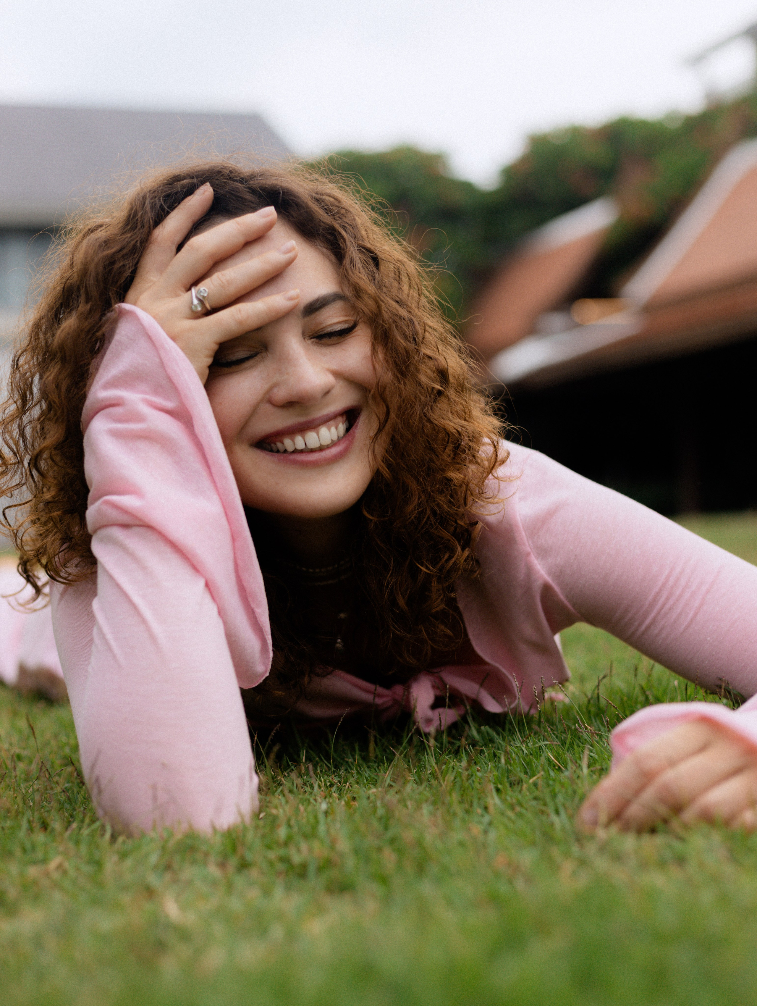 INDIVIDUAL WOMEN'S PHOTO SHOOT. HOME