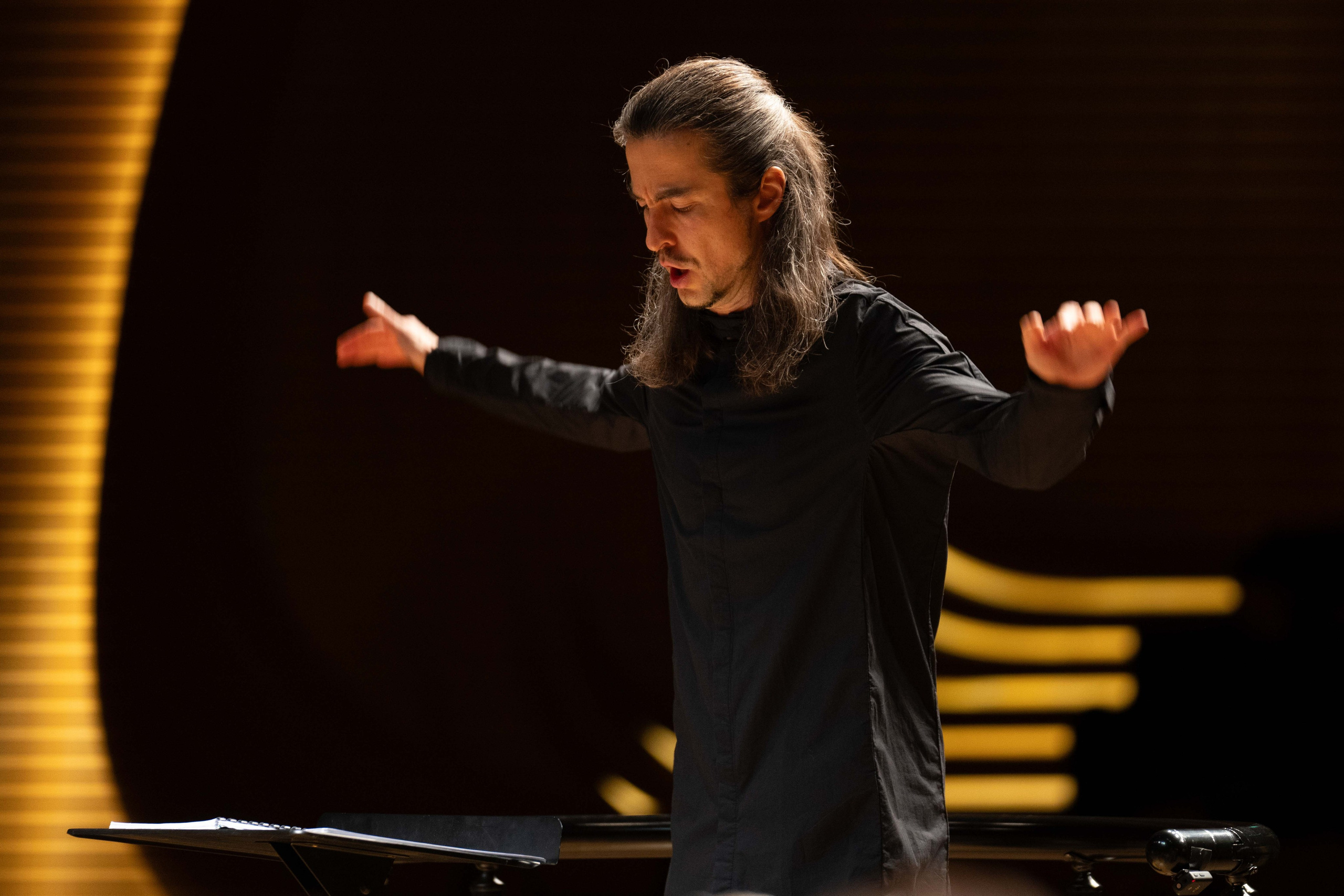 The Tchaikovsky Academic Grand Symphony Orchestra in Baku. Wedding&Event photographer Ismail Rzayev in Baku