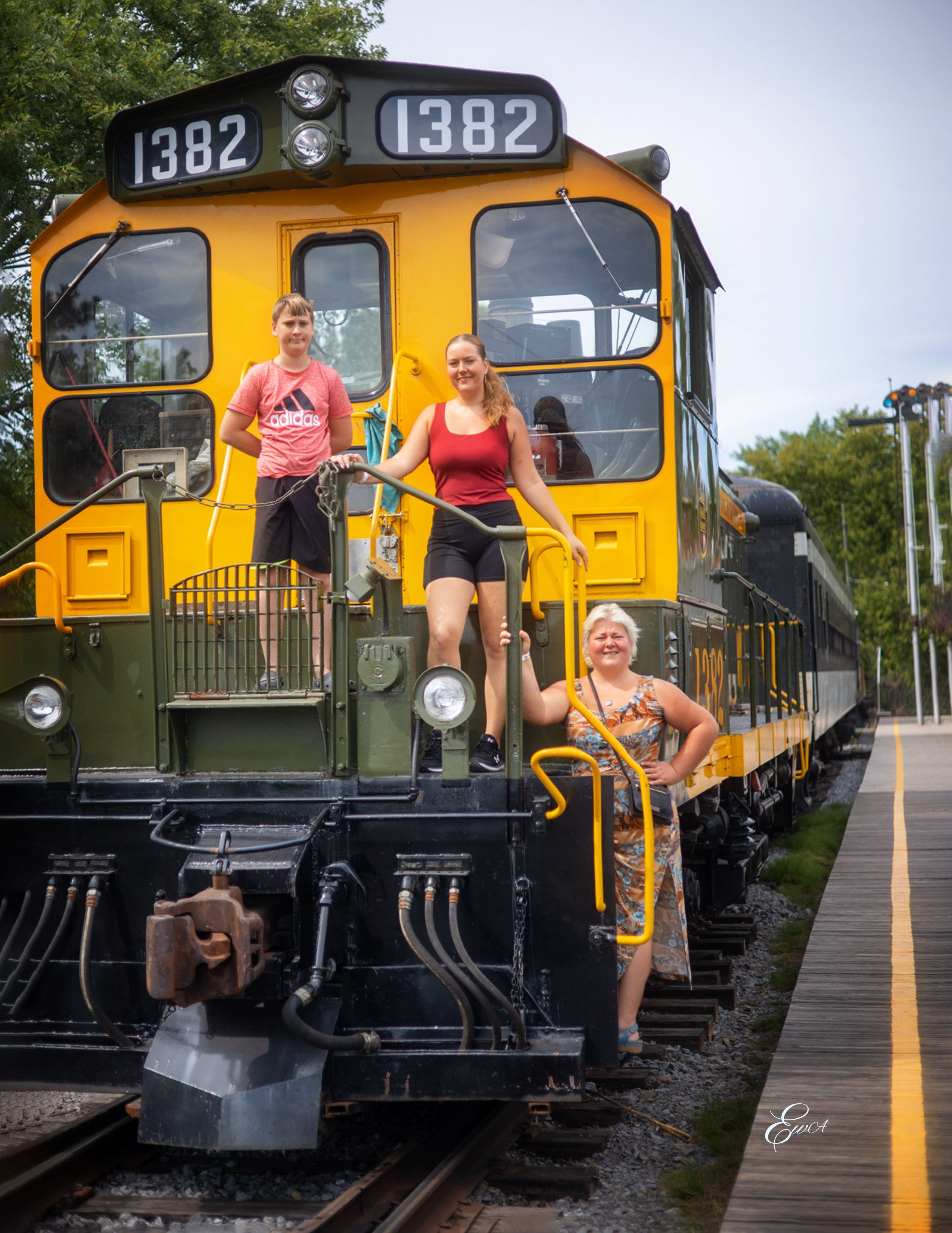 Musée ferroviaire Montréal 2025. Photographe de famille à Montréal Ewa Molchanovskaya