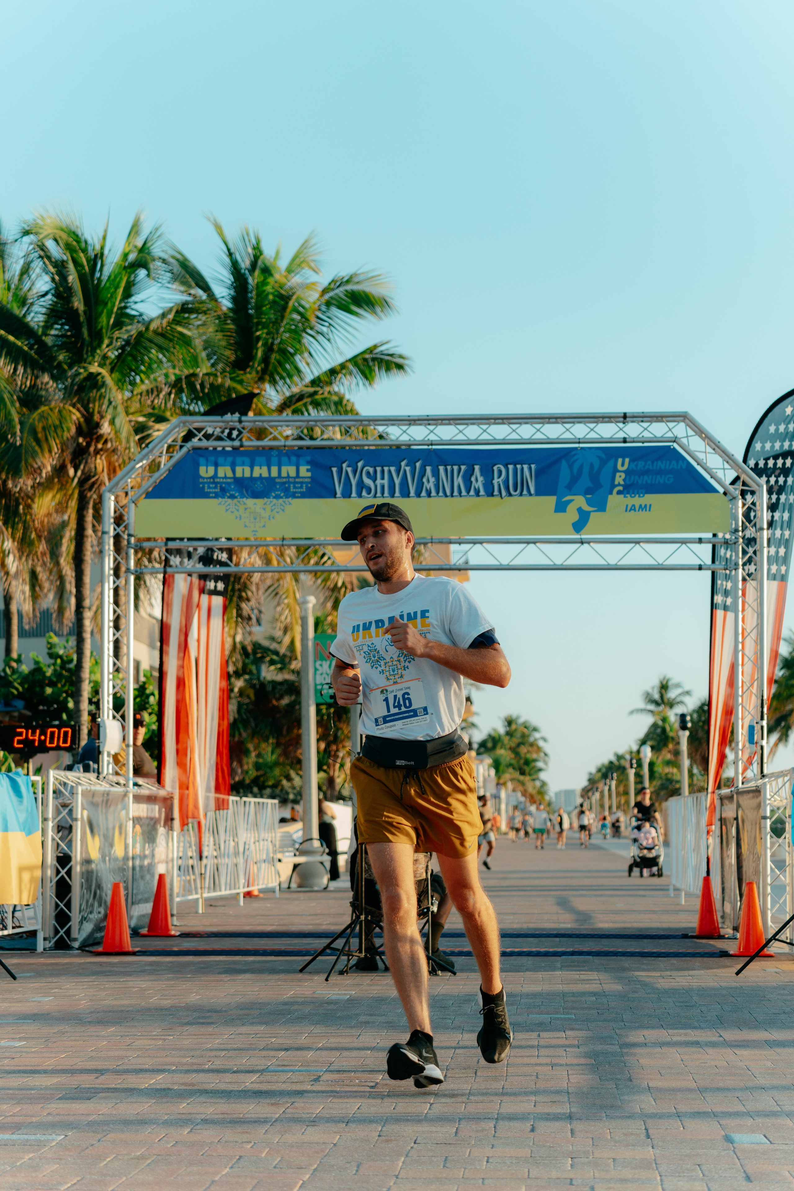 VYSHYVANKA RUN. ФОТОГРАФ ФЛОРИДА МАЙАМИ