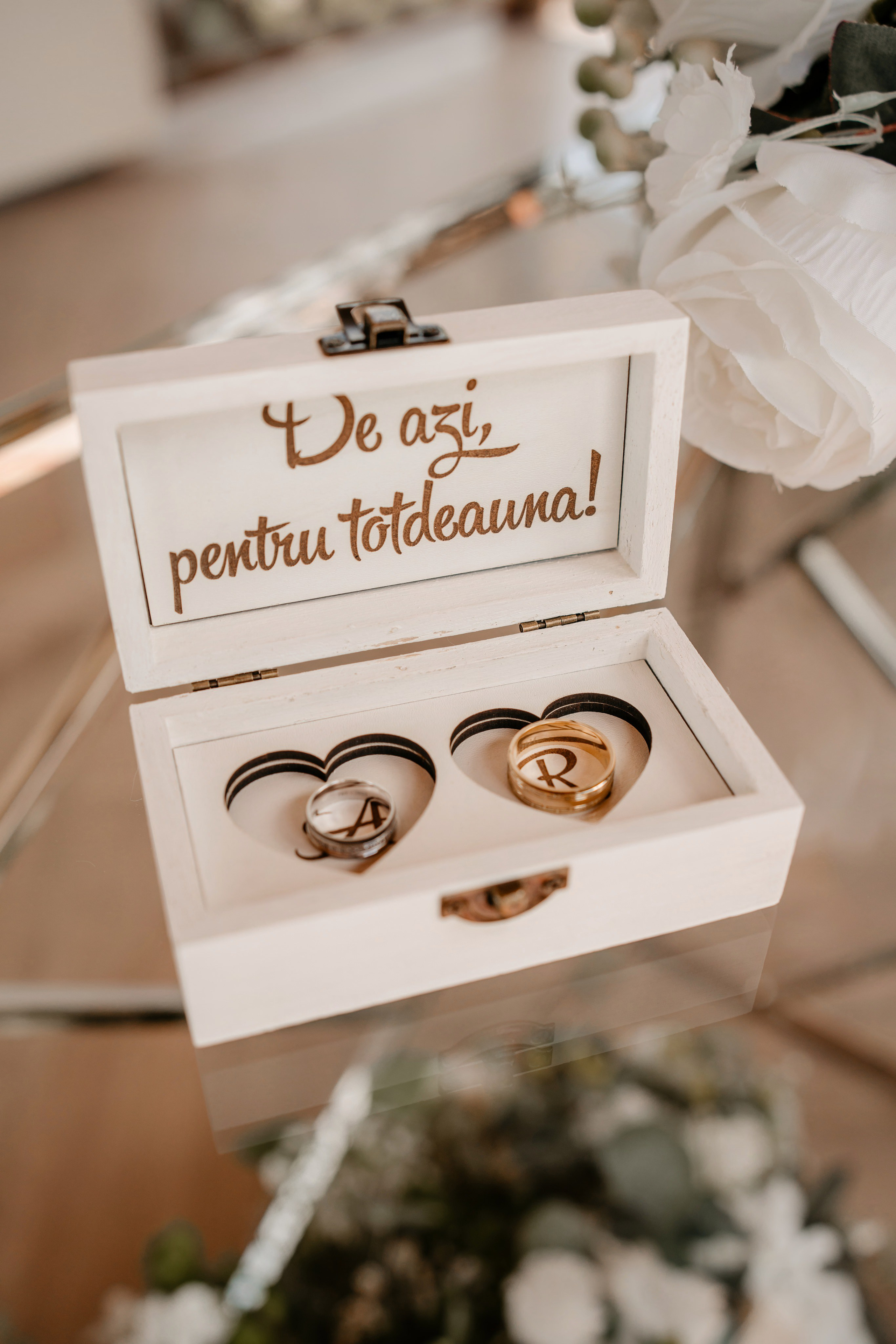 Ramona & Alin. Raw Studio. Fotograful tau de nunta!