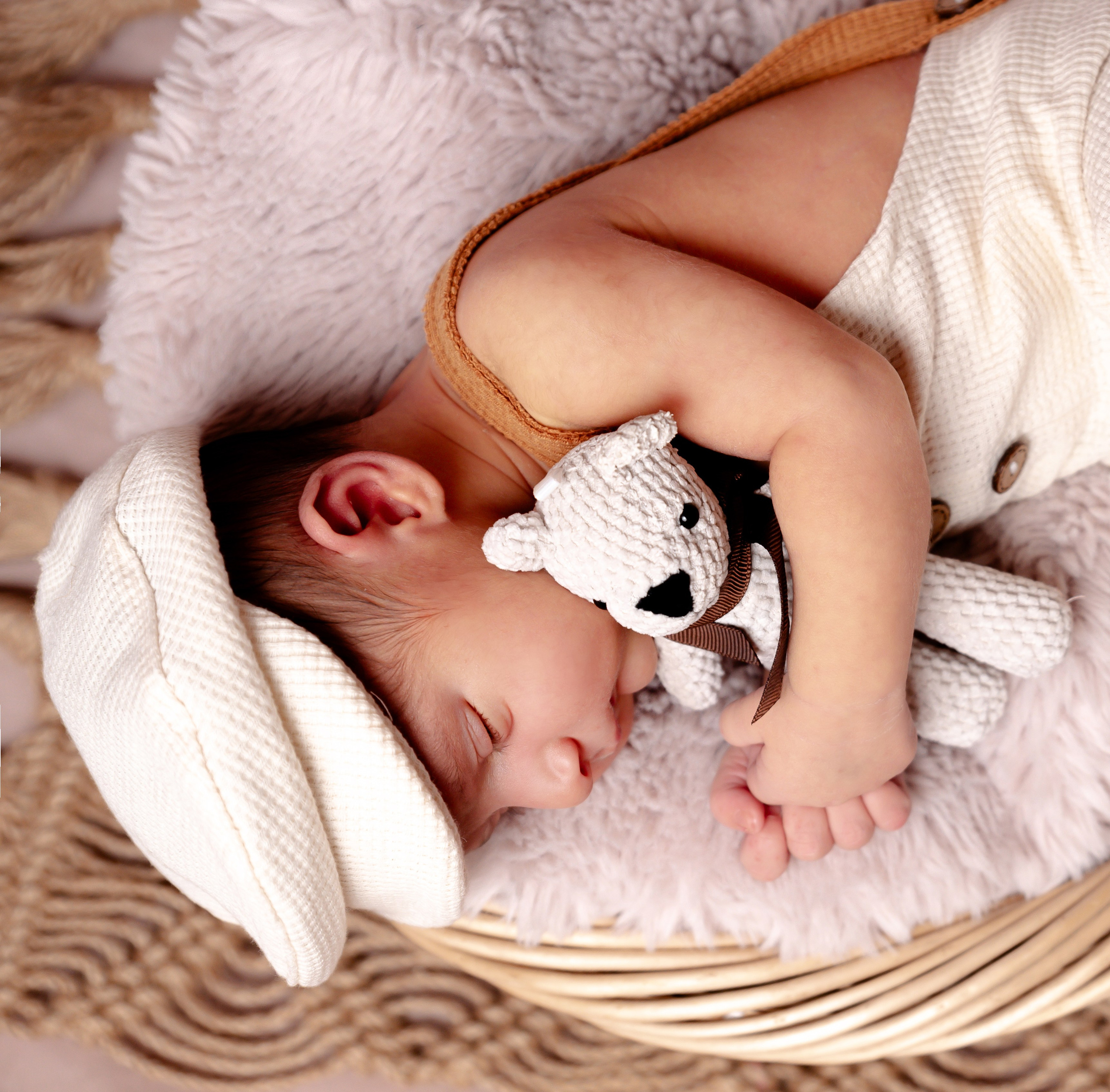 Newborn Photoshoot. Professional Photograher, Antwerpen/Belgium