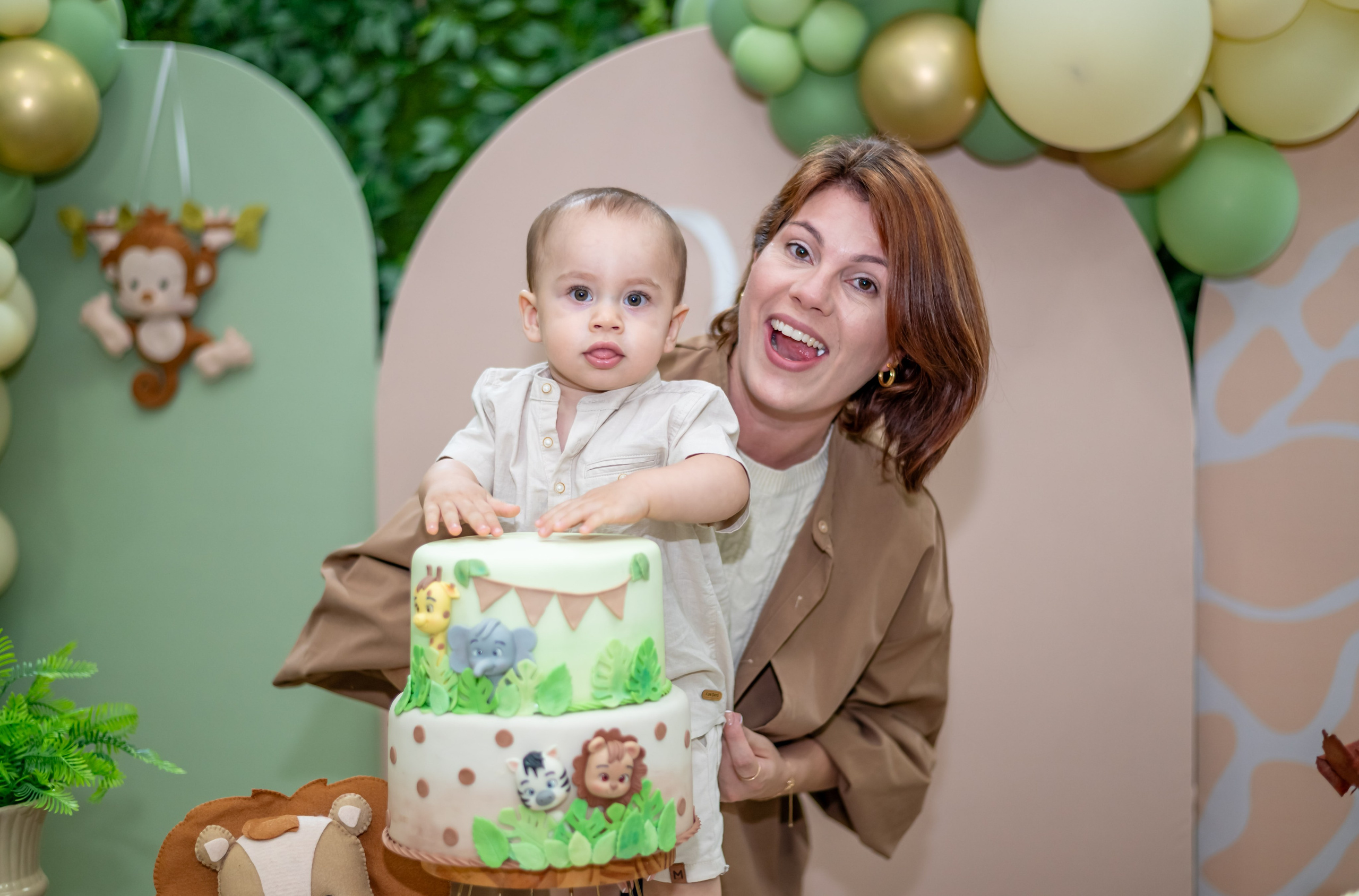 Dom 1 aninho. Wedding photographer Ana Koshi