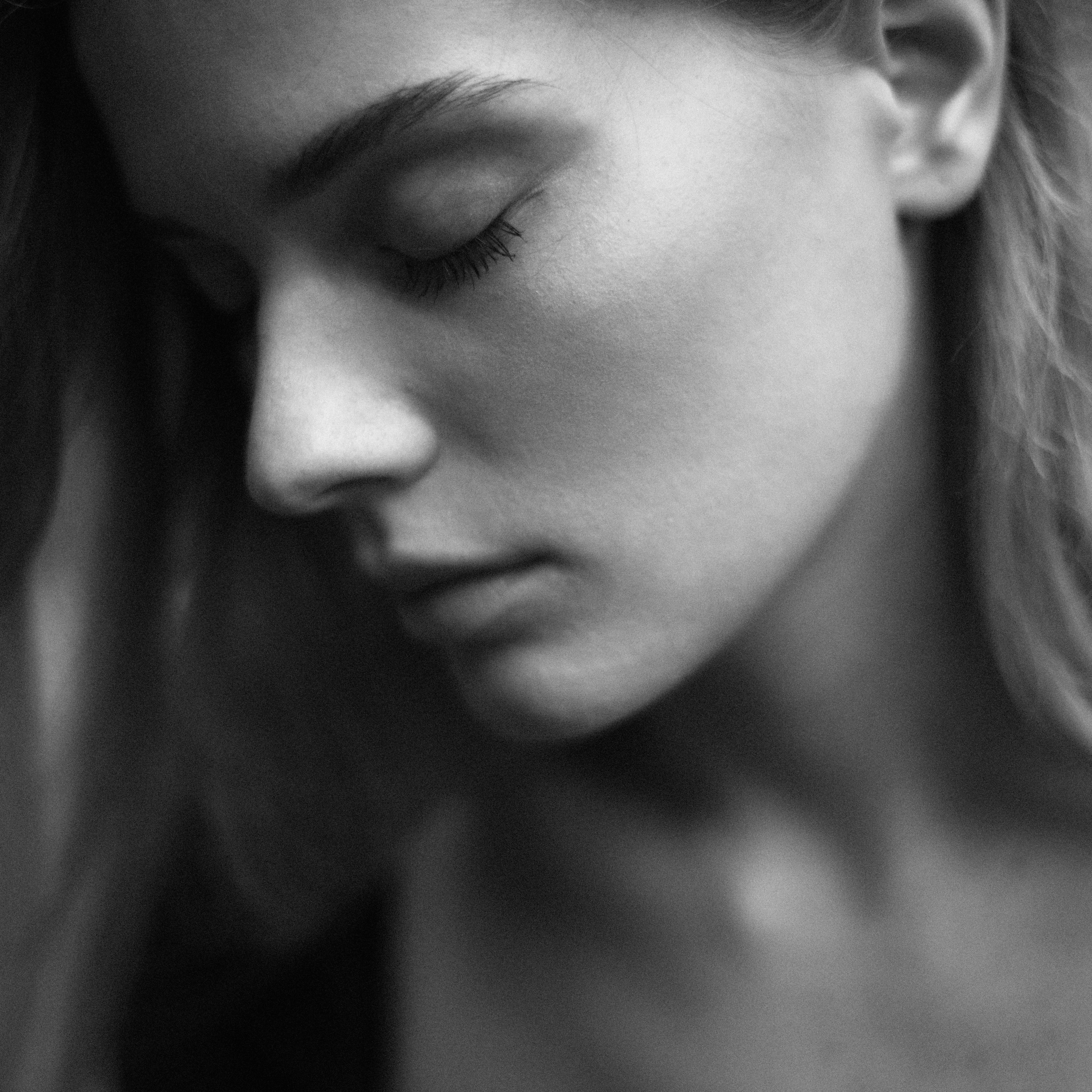 Emotional portrait. Behnam Khorramshahi, a portrait and fashion photographer in Cologne, Germany