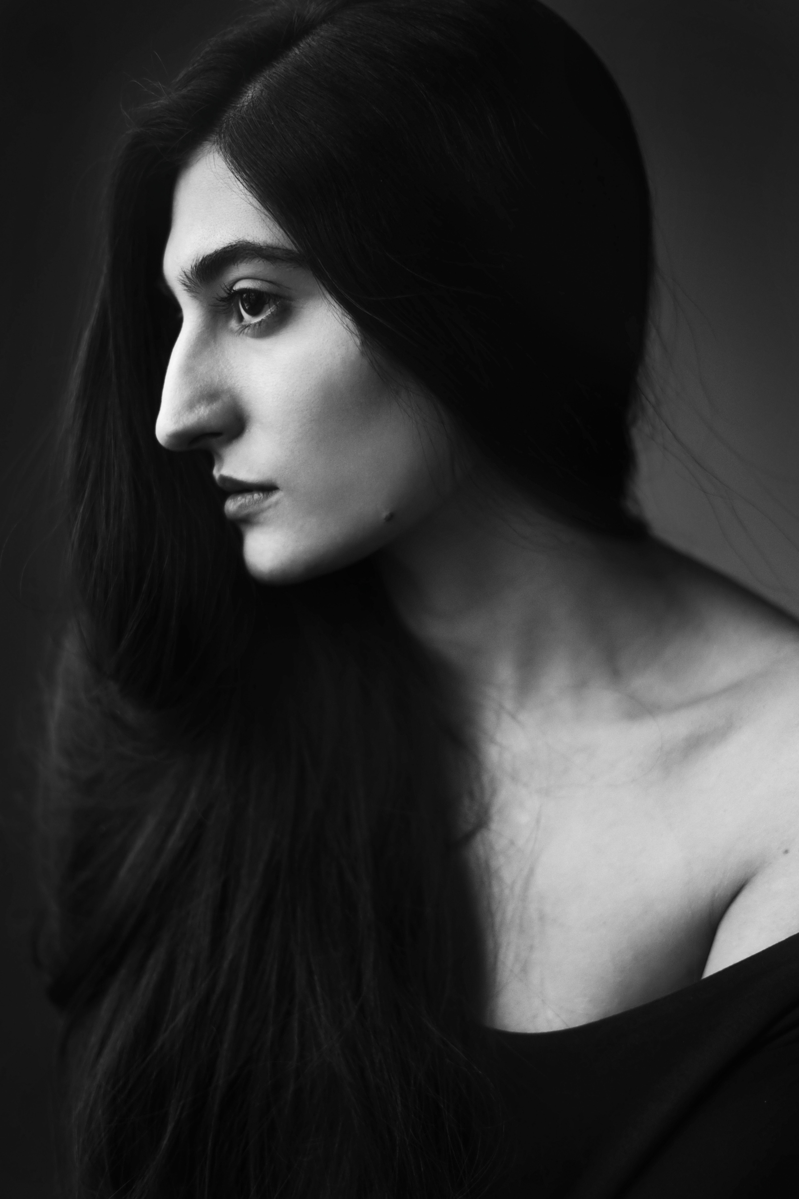 Studio portrait. Behnam Khorramshahi, a portrait and fashion photographer in Cologne, Germany