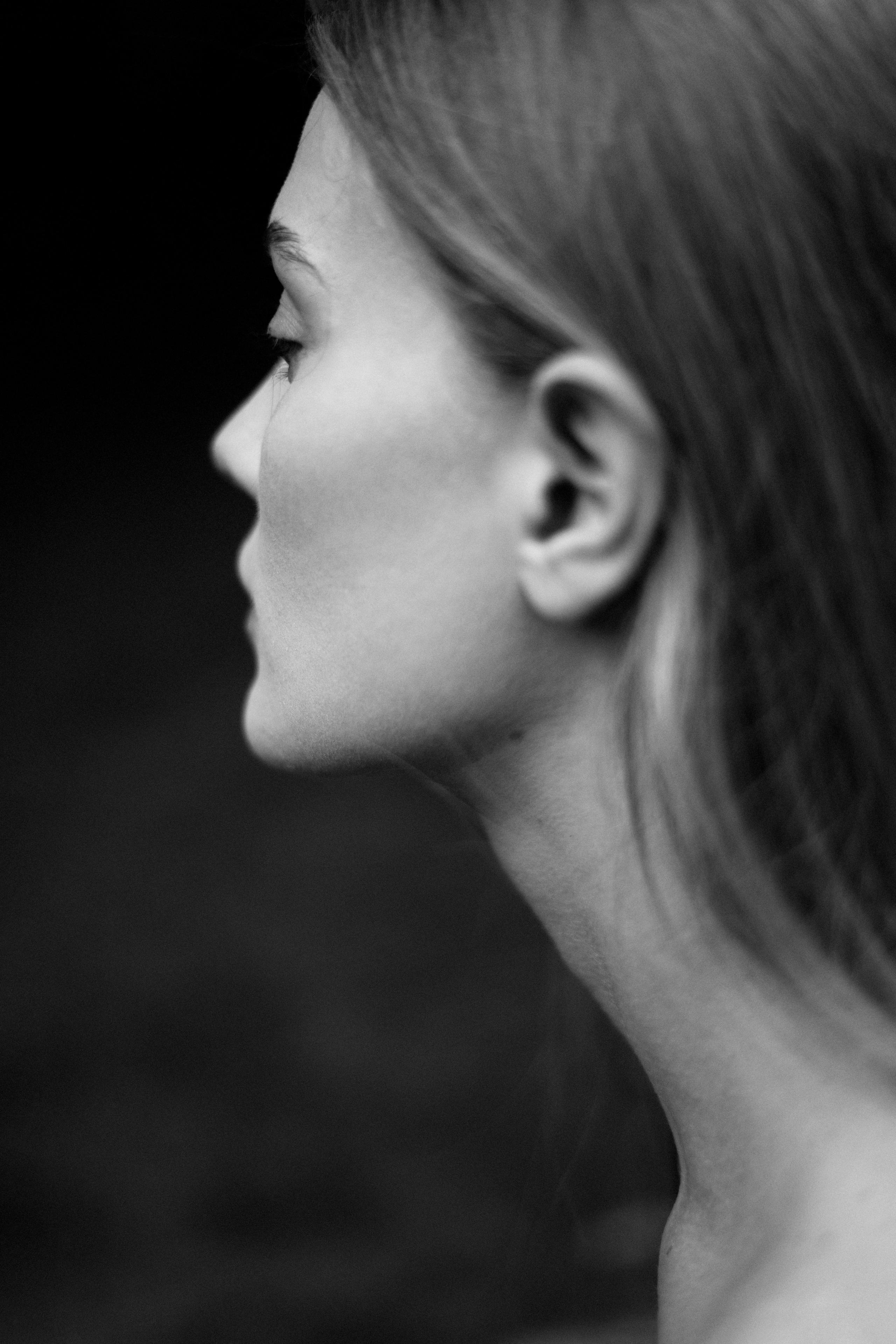 Outdoor portrait. Behnam Khorramshahi, a portrait and fashion photographer in Cologne, Germany