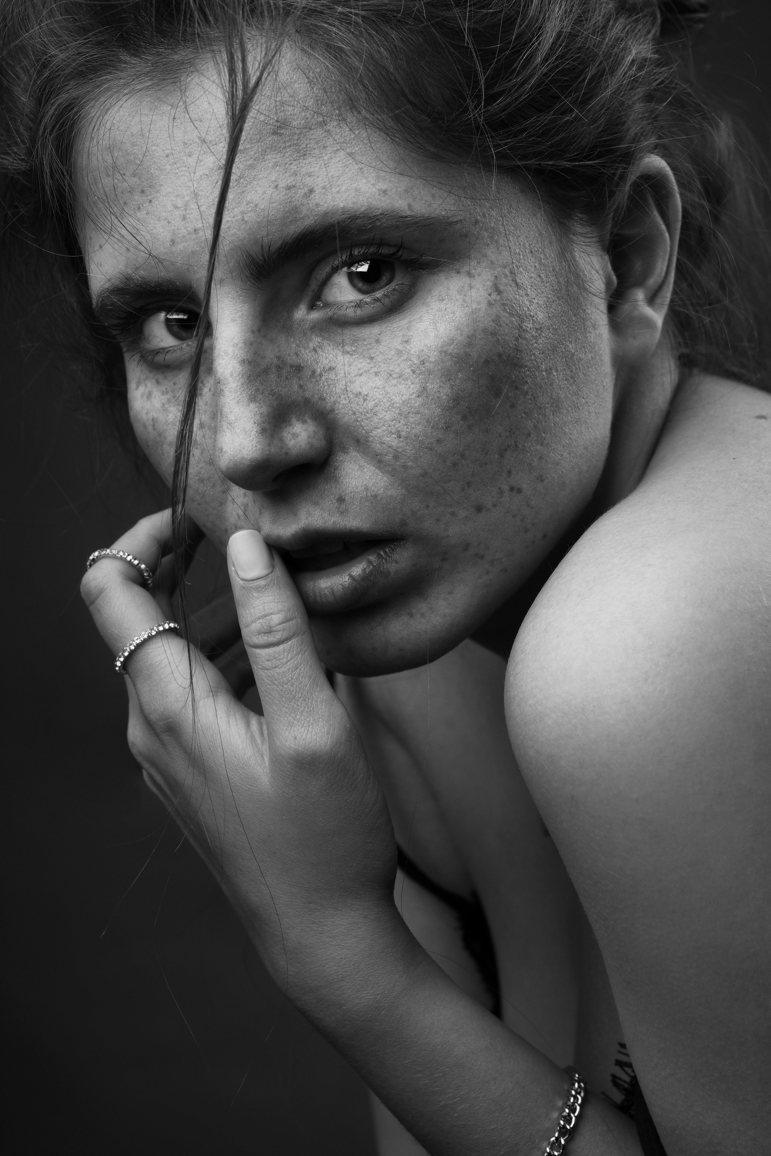 Studio portrait. Behnam Khorramshahi, a portrait and fashion photographer in Cologne, Germany