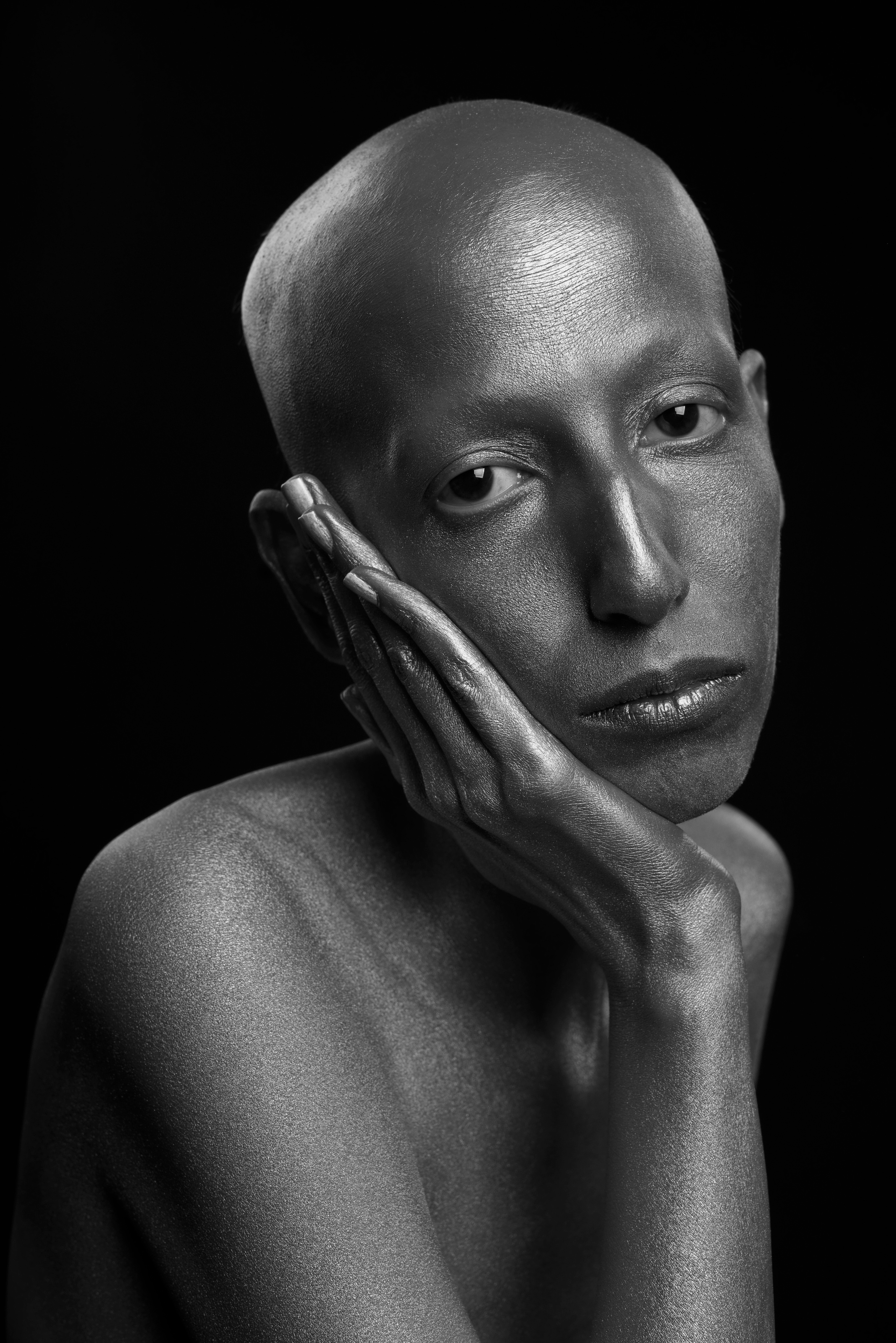 Studio portrait. Behnam Khorramshahi, a portrait and fashion photographer in Cologne, Germany