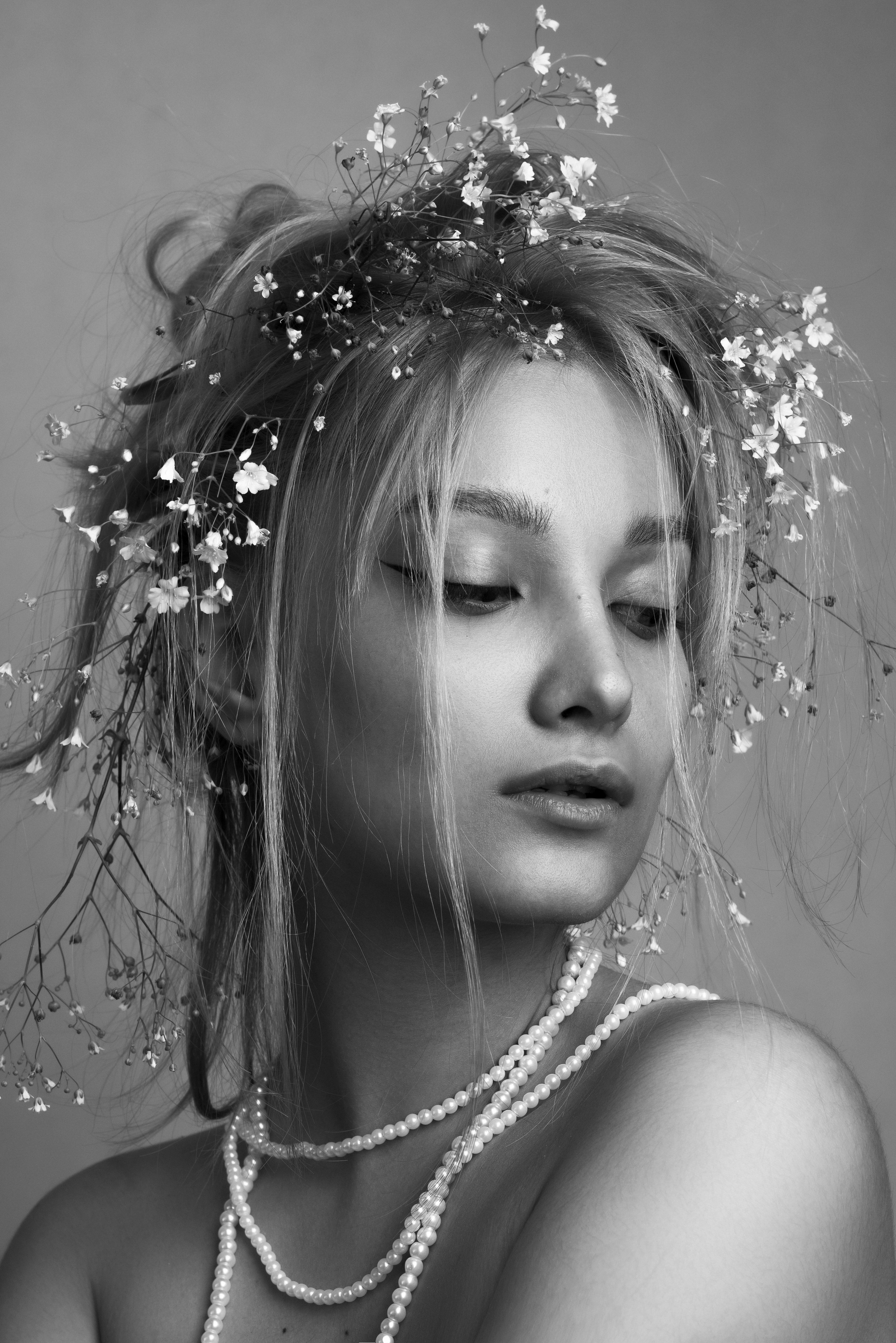 Studio portrait. Behnam Khorramshahi, a portrait and fashion photographer in Cologne, Germany