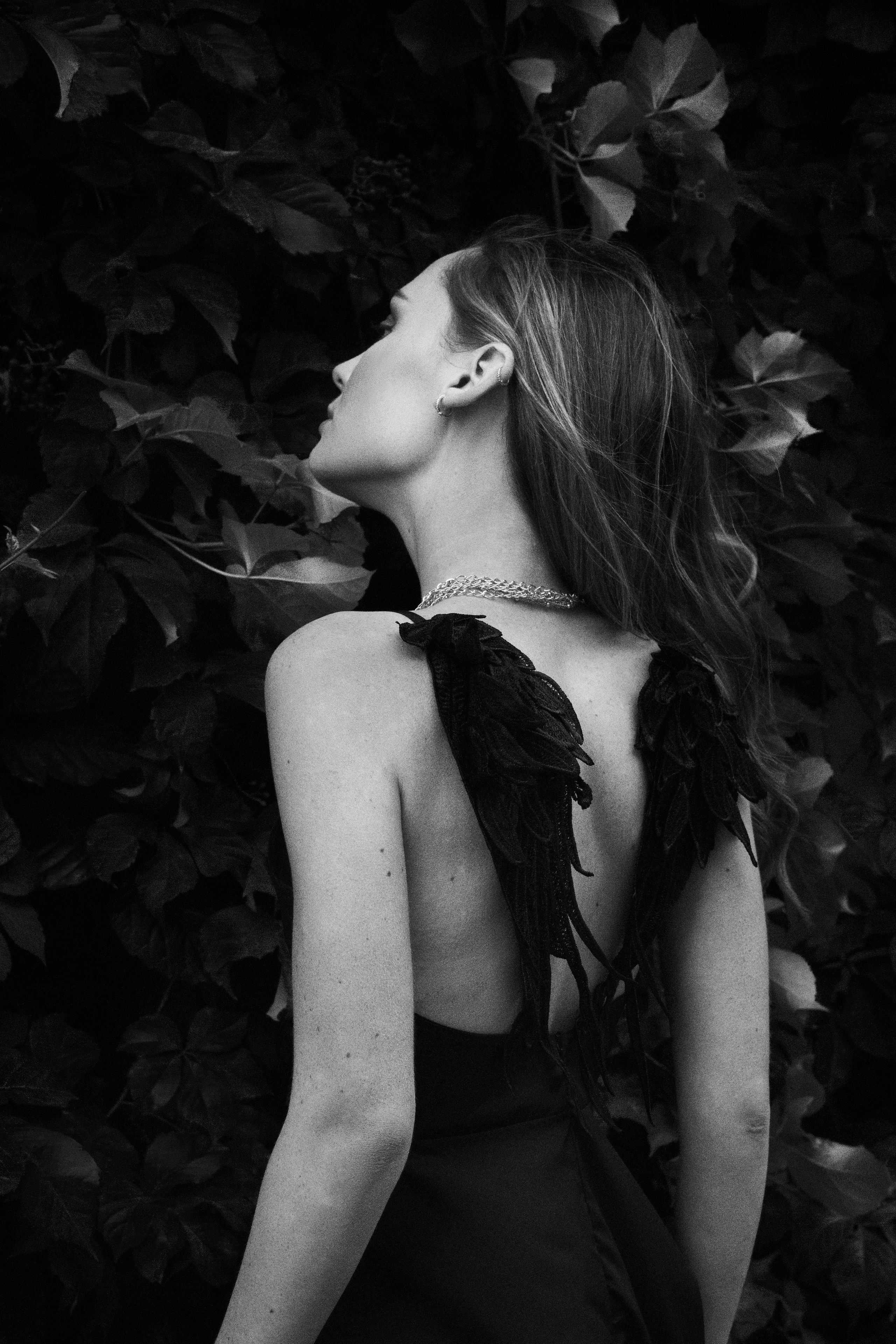 Outdoor portrait. Behnam Khorramshahi, a portrait and fashion photographer in Cologne, Germany