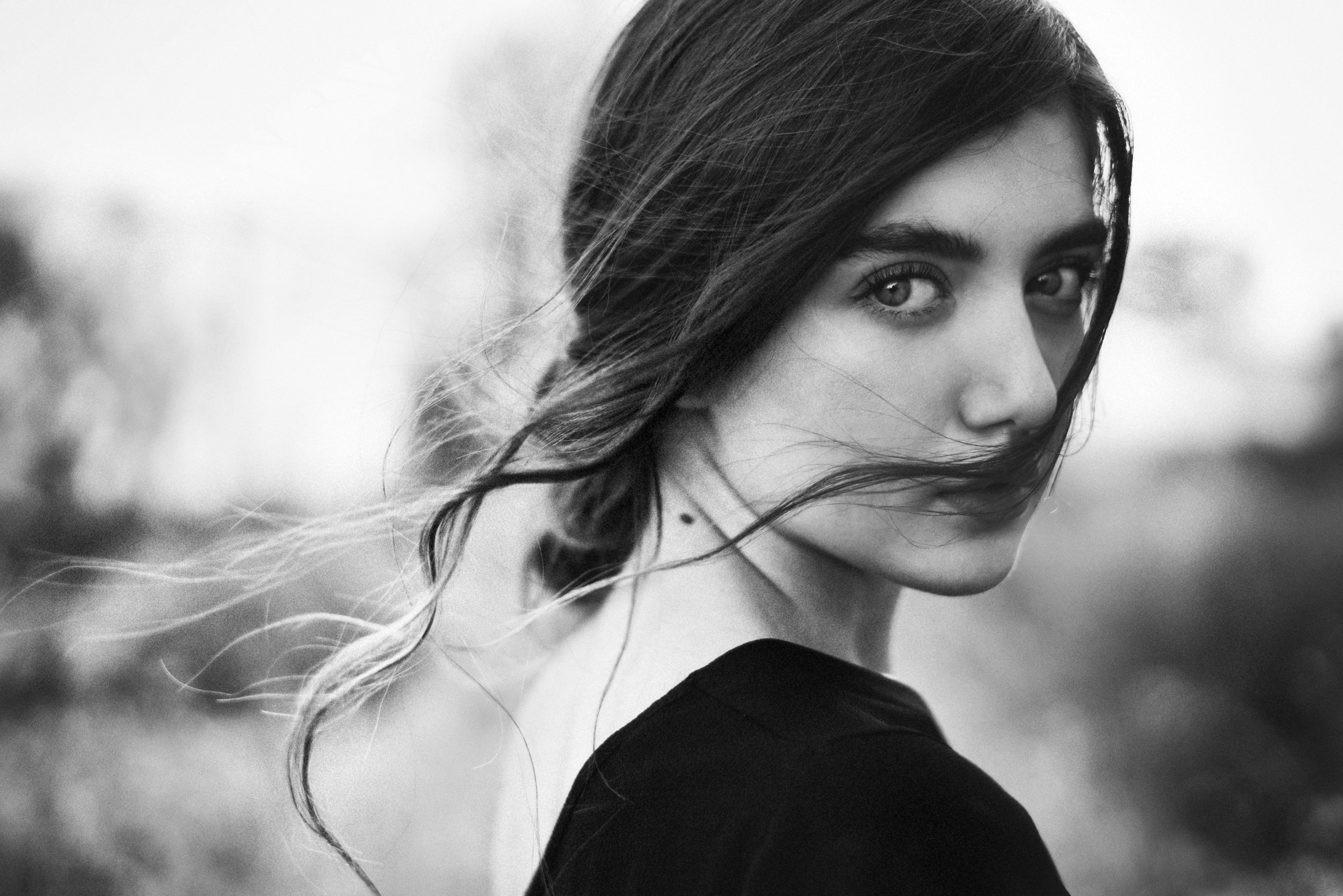 Outdoor portrait. Behnam Khorramshahi, a portrait and fashion photographer in Cologne, Germany