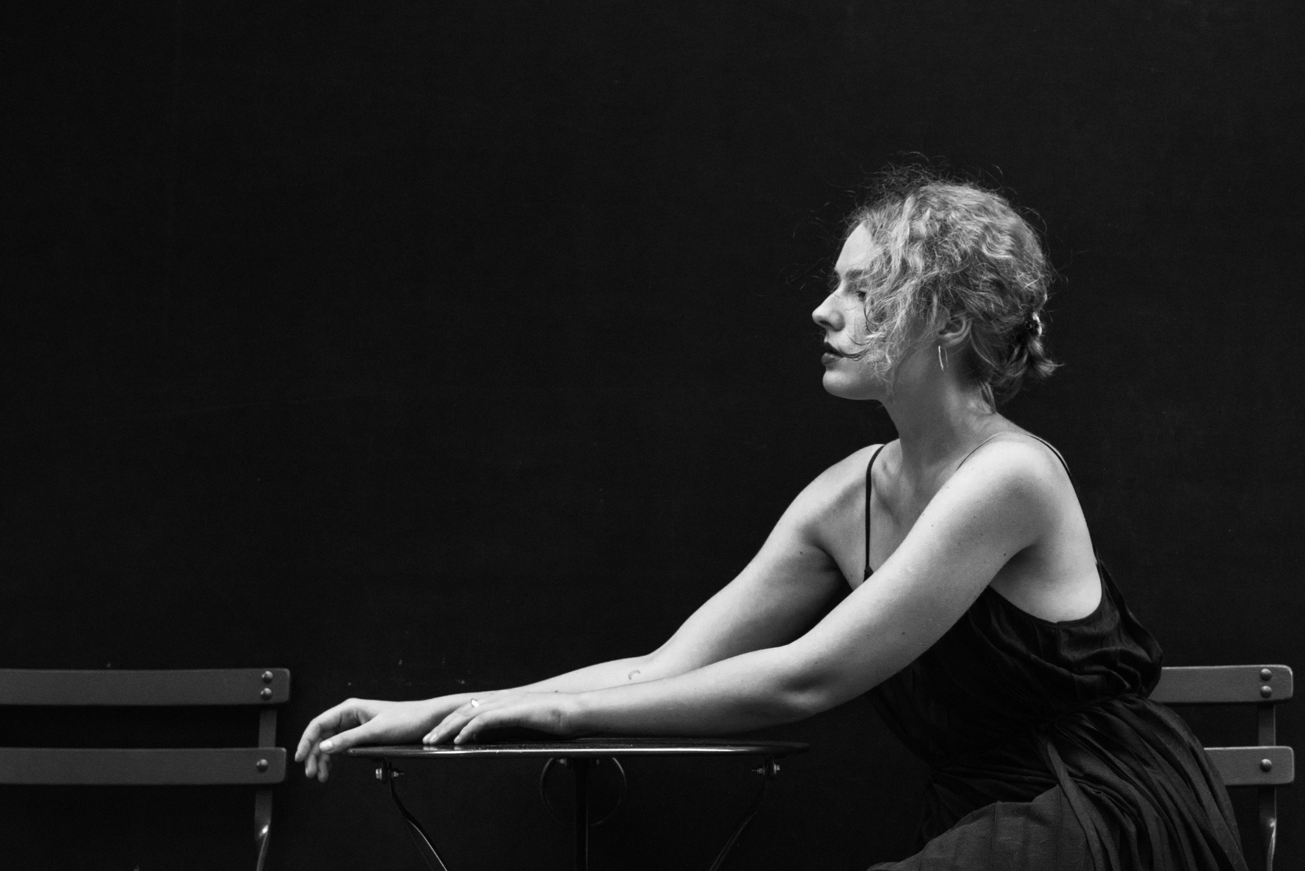 Outdoor portrait. Behnam Khorramshahi, a portrait and fashion photographer in Cologne, Germany