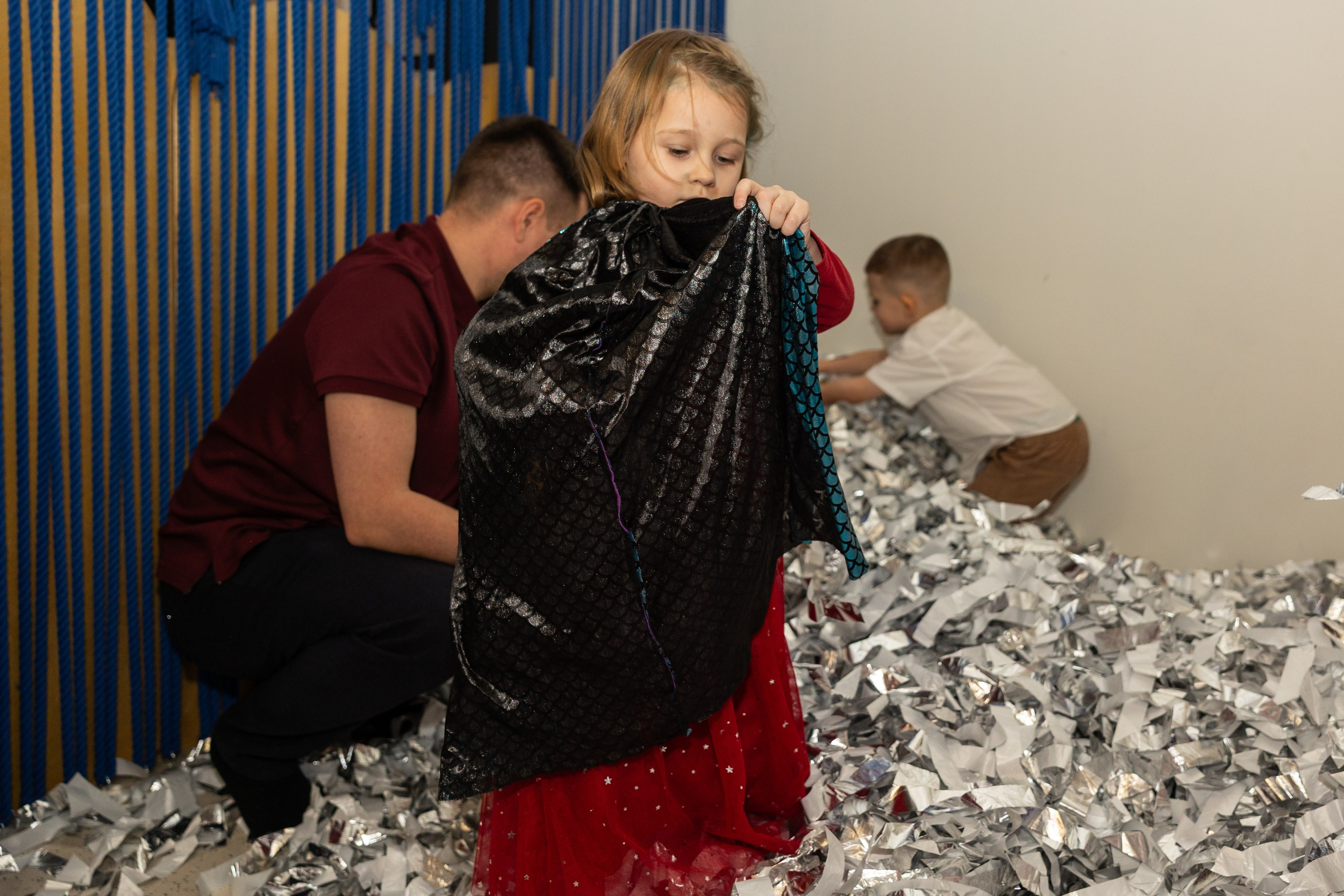 День рождения Артёма 24 января 2026 года. Семейный и детский фотограф в Варшаве Мила Бобровская