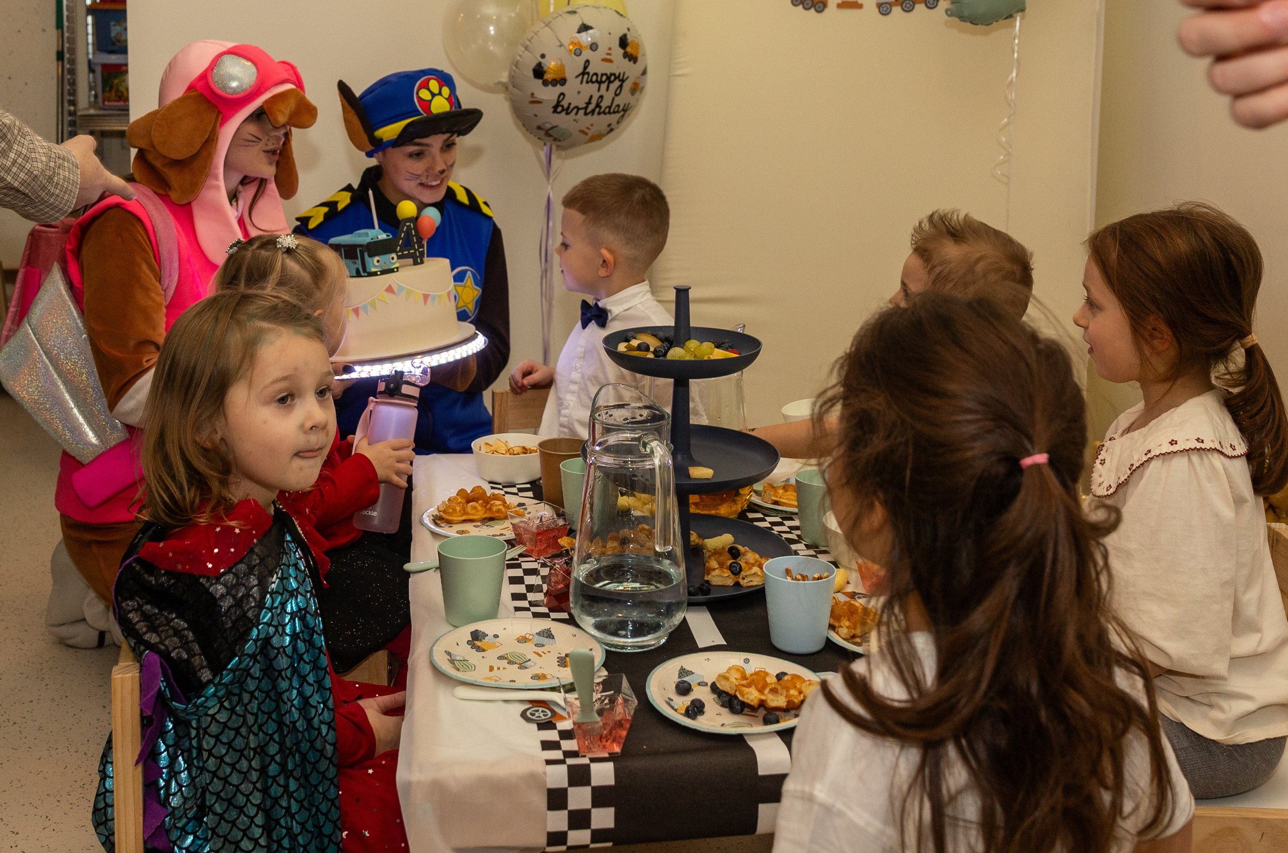 День рождения Артёма 24 января 2026 года. Семейный и детский фотограф в Варшаве Мила Бобровская